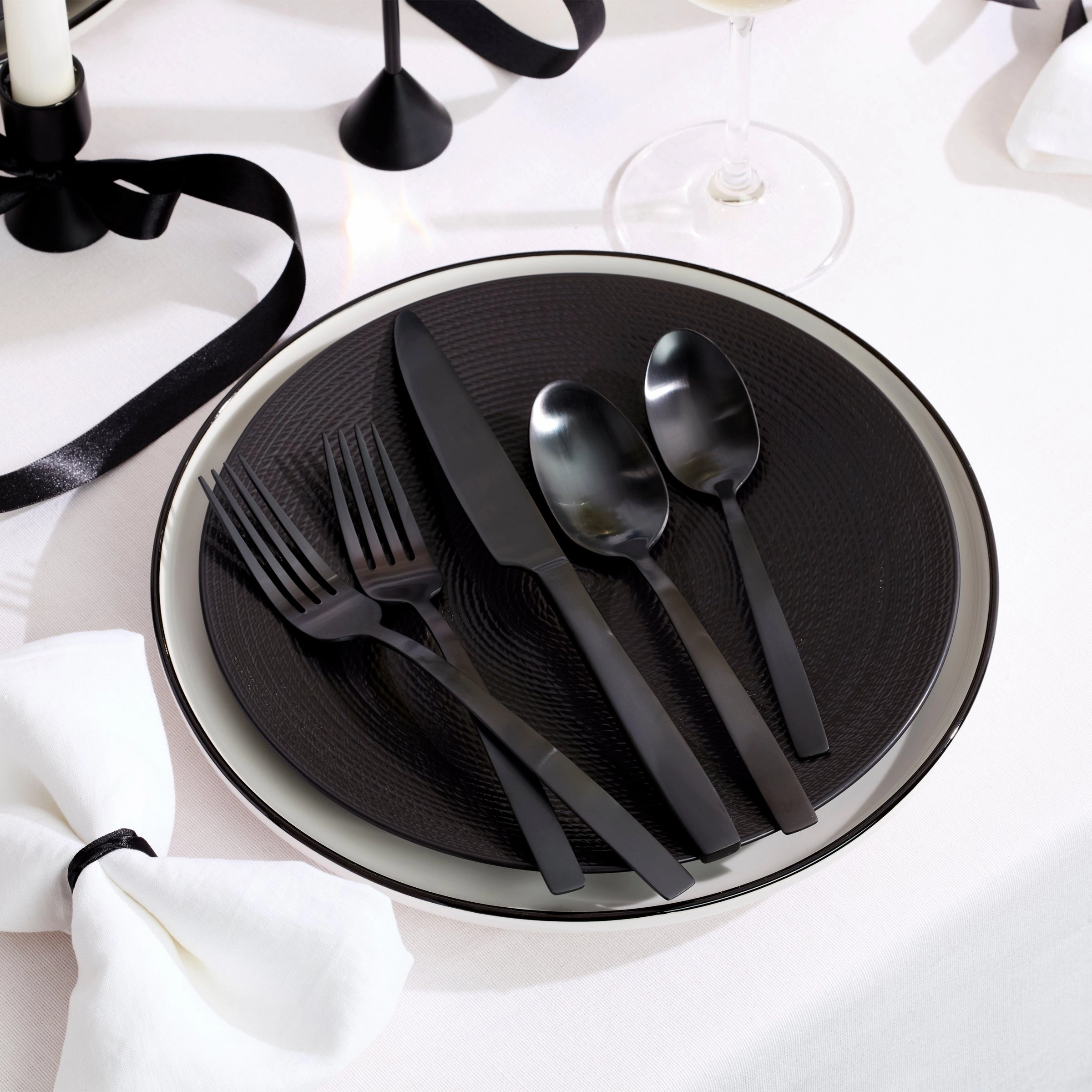 24 Seven Black Rim 12-Piece Dinnerware Set