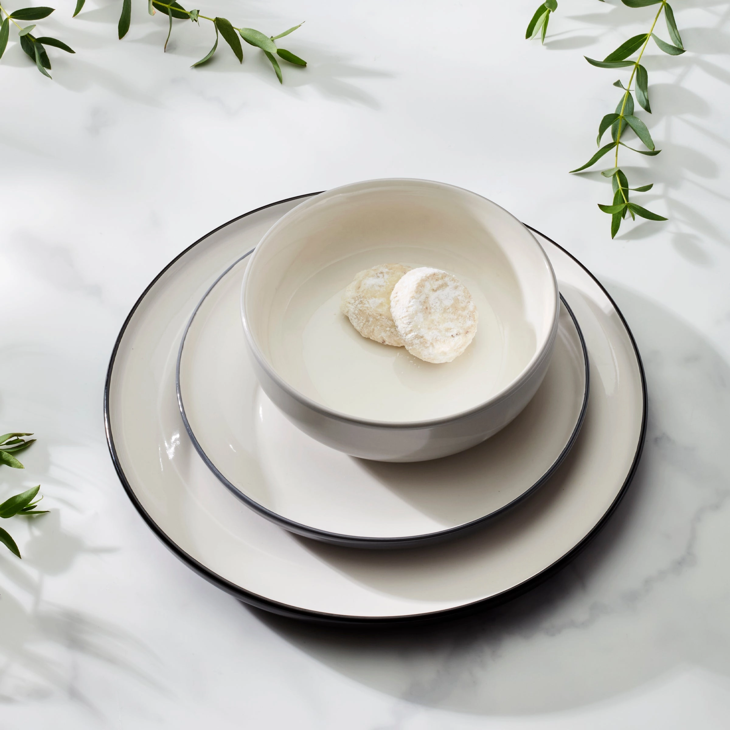 24 Seven Colors Pumice 12-Piece Dinnerware Set