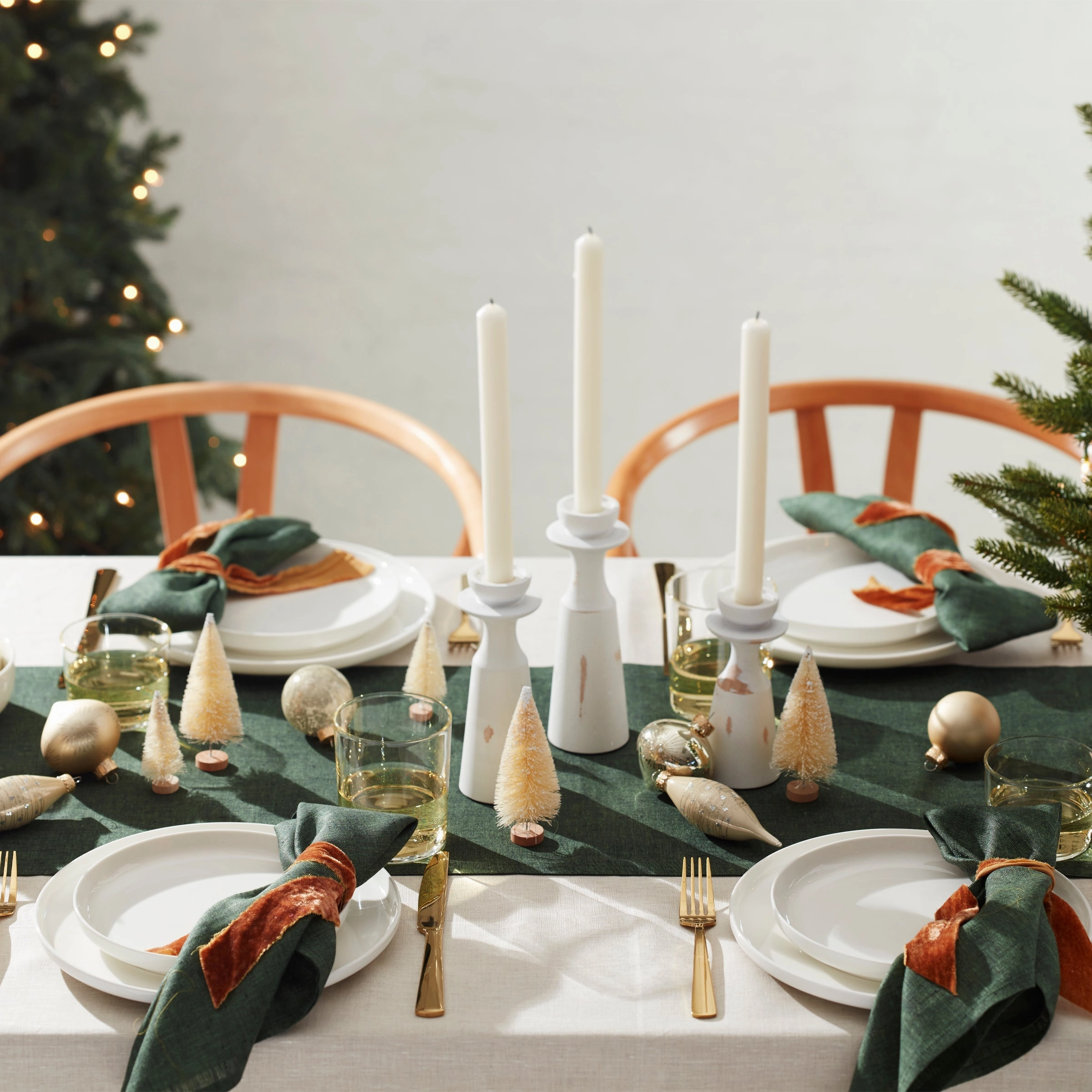 24 Seven White 12-Piece Dinnerware Set