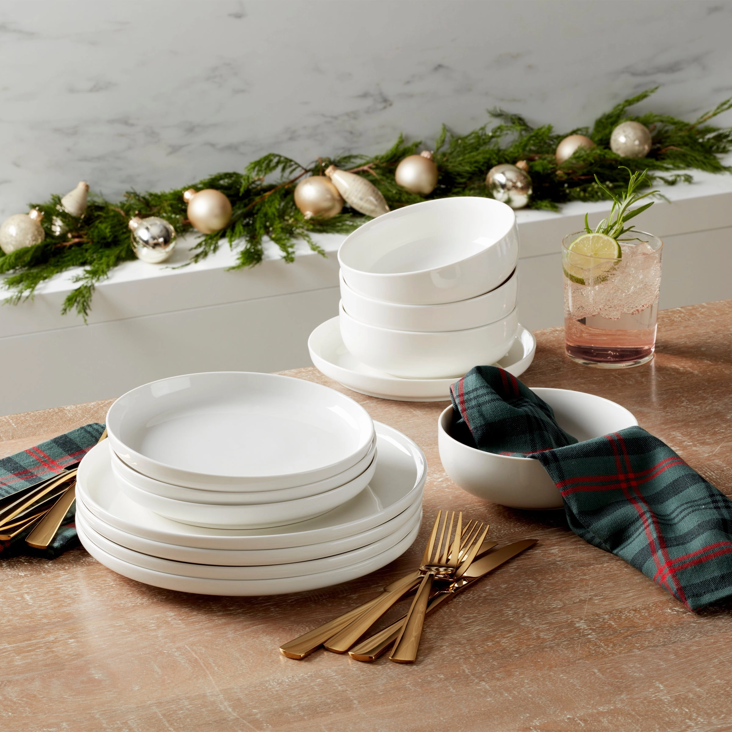 24 Seven White 12-Piece Dinnerware Set