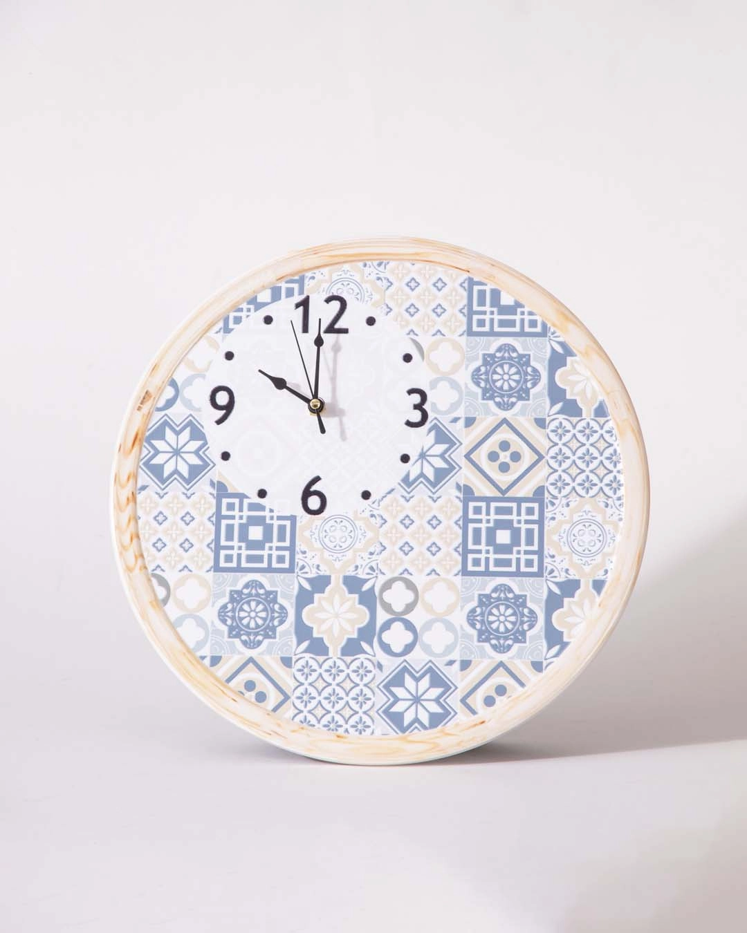 'Artful Moments' Decorative Table Clock