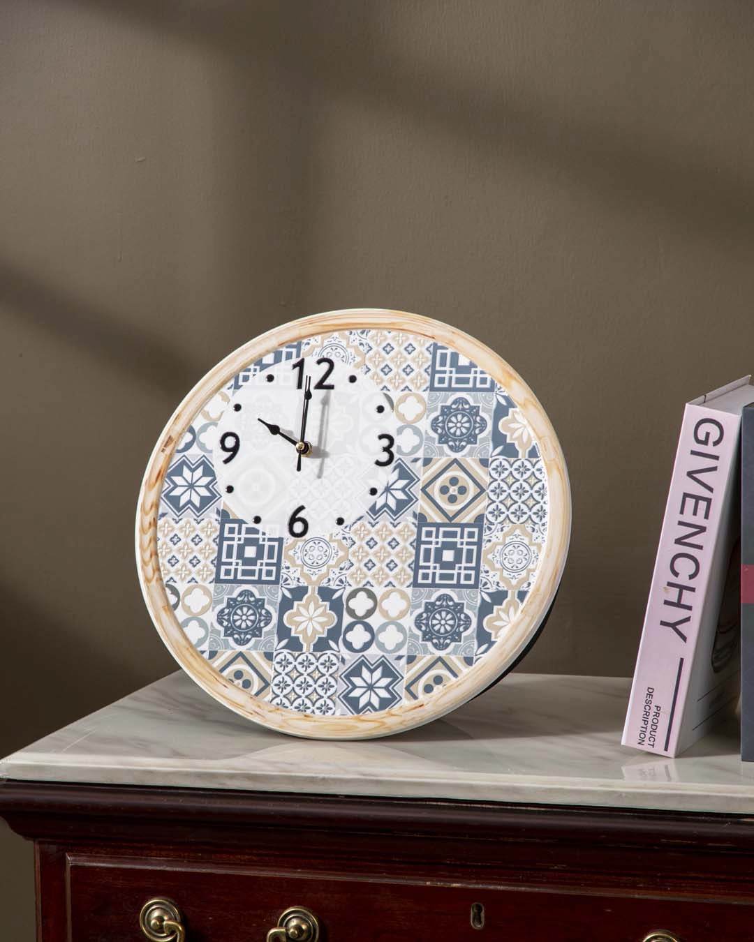 'Artful Moments' Decorative Table Clock