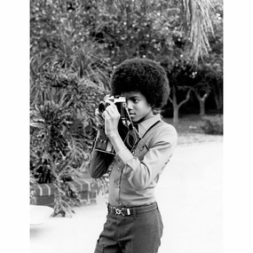 "Michael Jackson Home Photo Shoot" from Getty Imagesnordic style wall decor