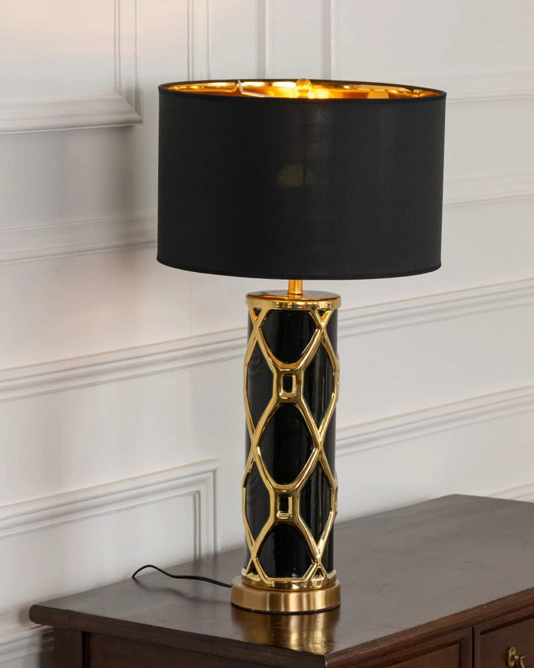 'Trellis' Ceramic Table Lamp - Black