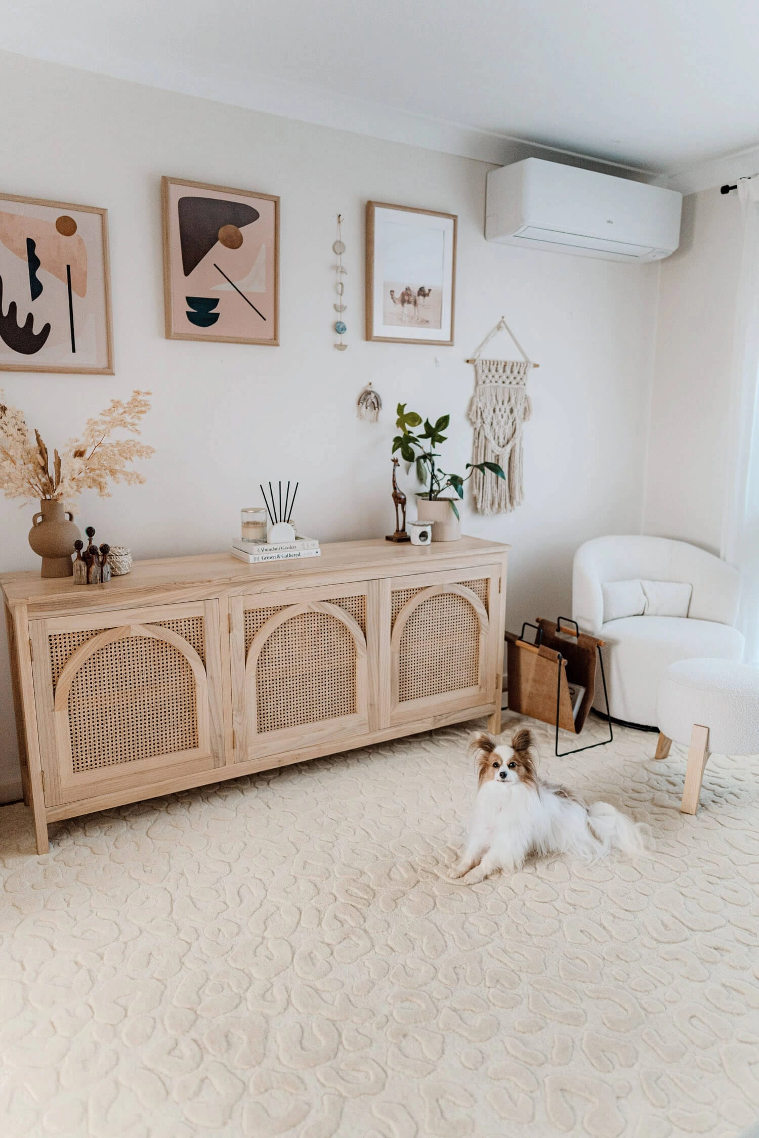 Agnes Ivory Cream Carved Animal Pattern Rug *NO RETURNS UNLESS FAULTY