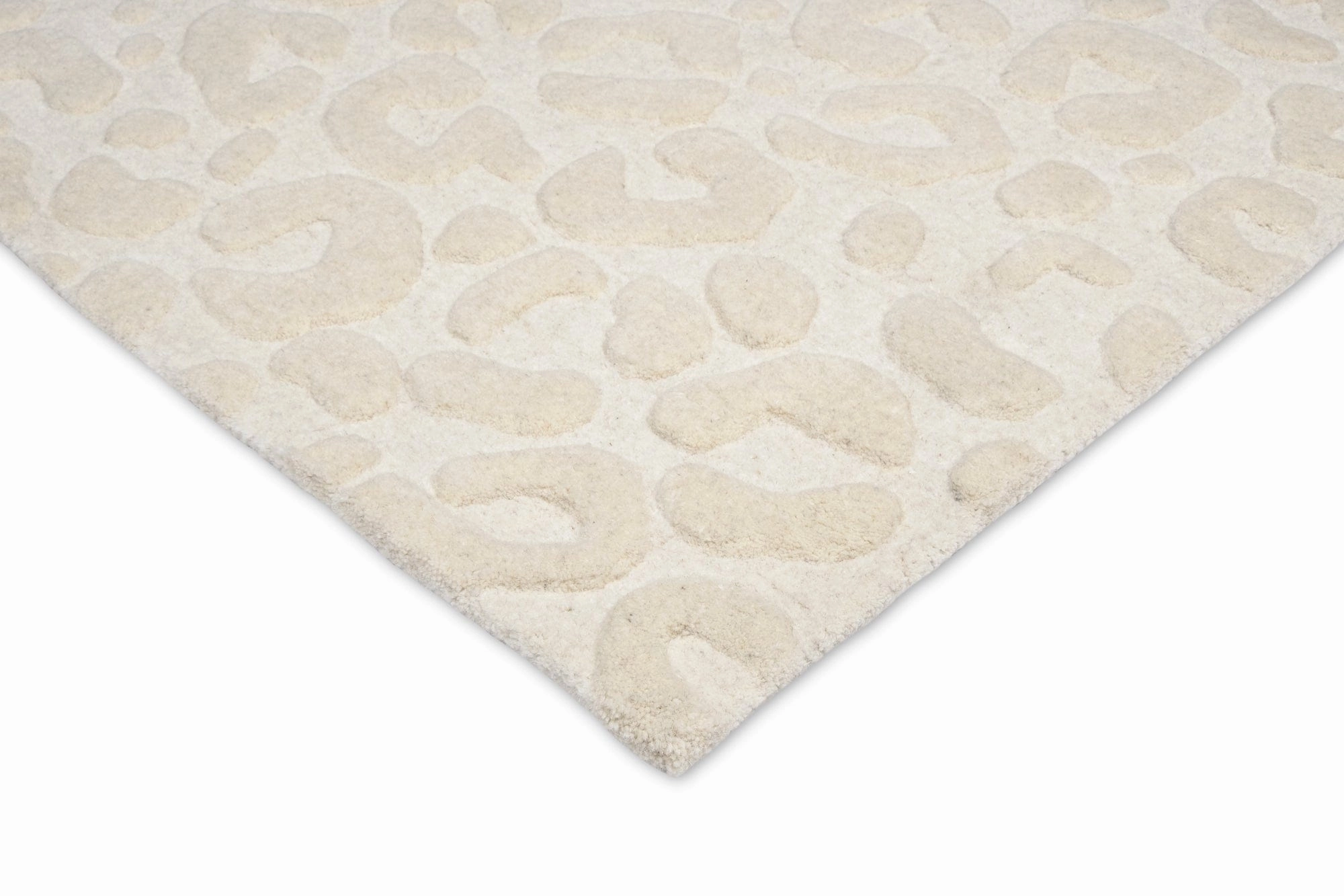 Agnes Ivory Cream Carved Animal Pattern Rug *NO RETURNS UNLESS FAULTY