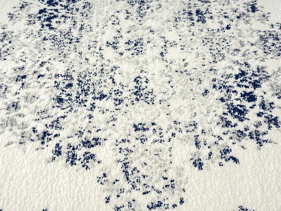 Ansa Navy Blue and Ivory Traditional Medallion Runner Rug *NO RETURNS UNLESS FAULTY
