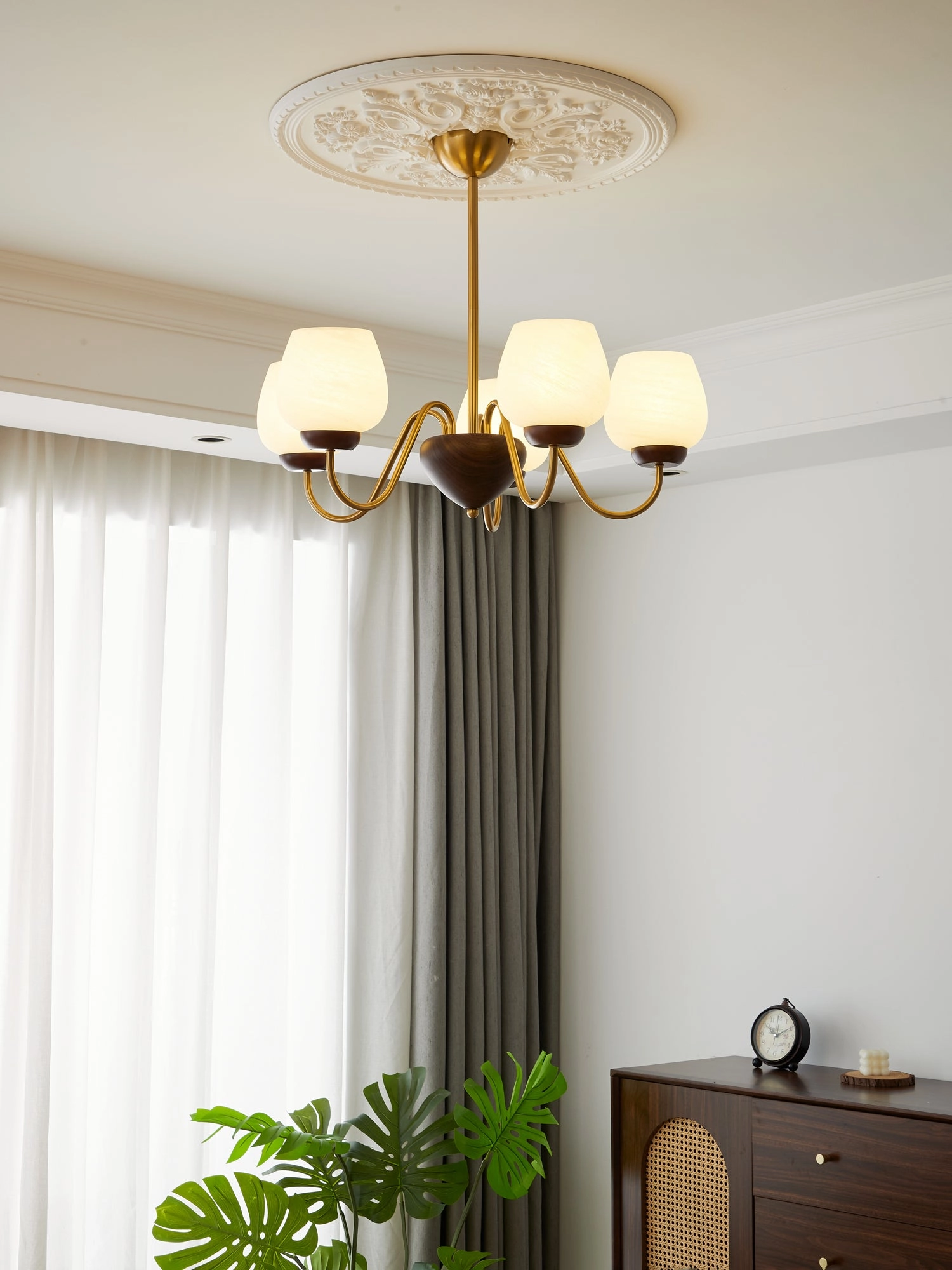 Aurorium Chandelier