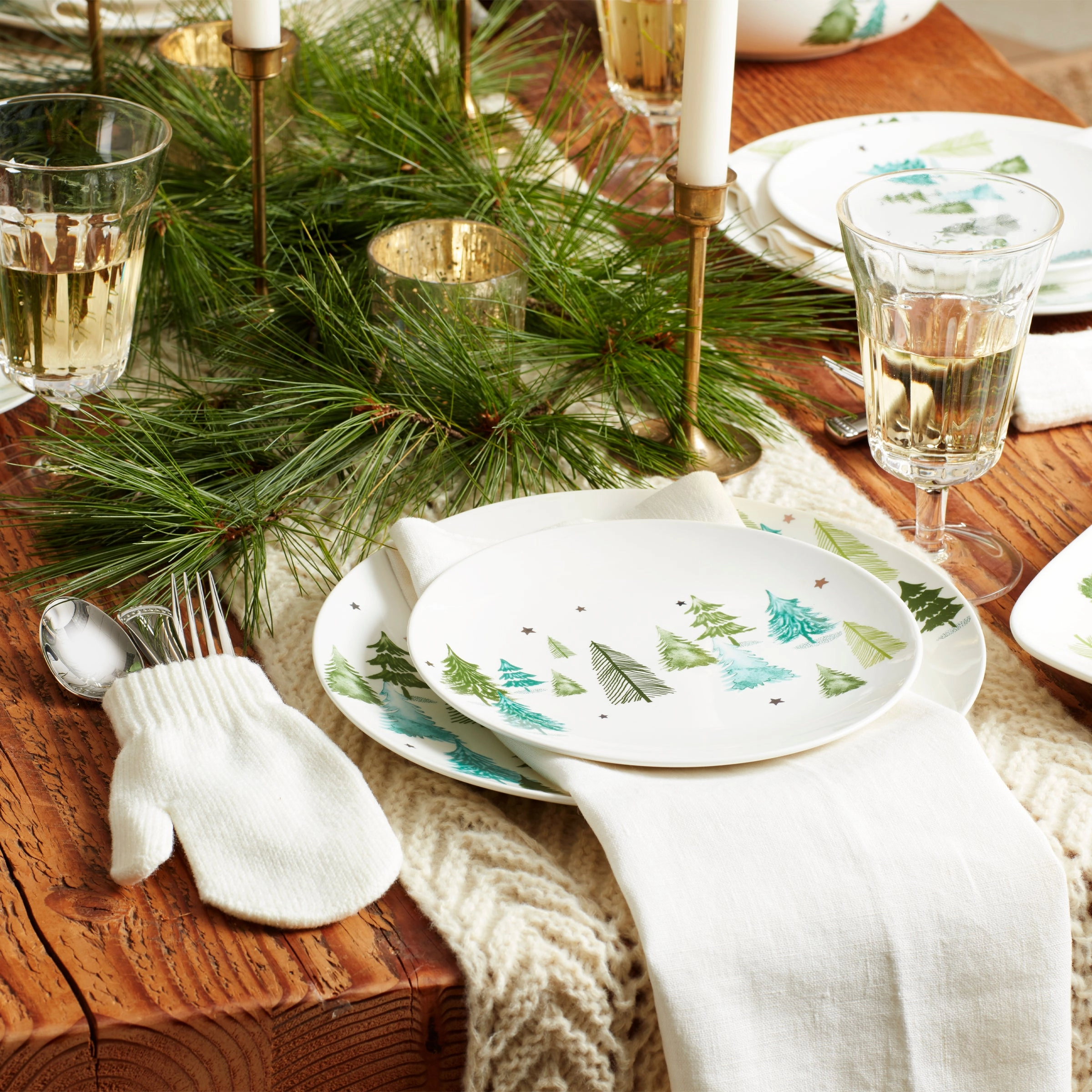 Balsam LaneTidbit Plates - Set of 4