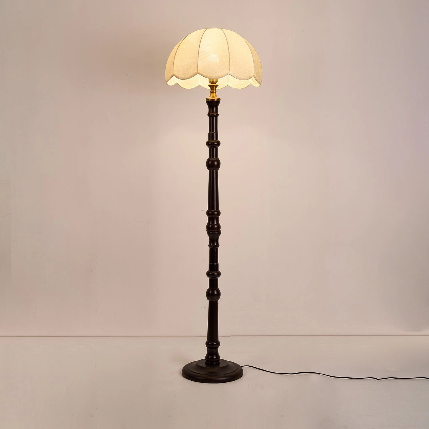 Belgravia Floor Light