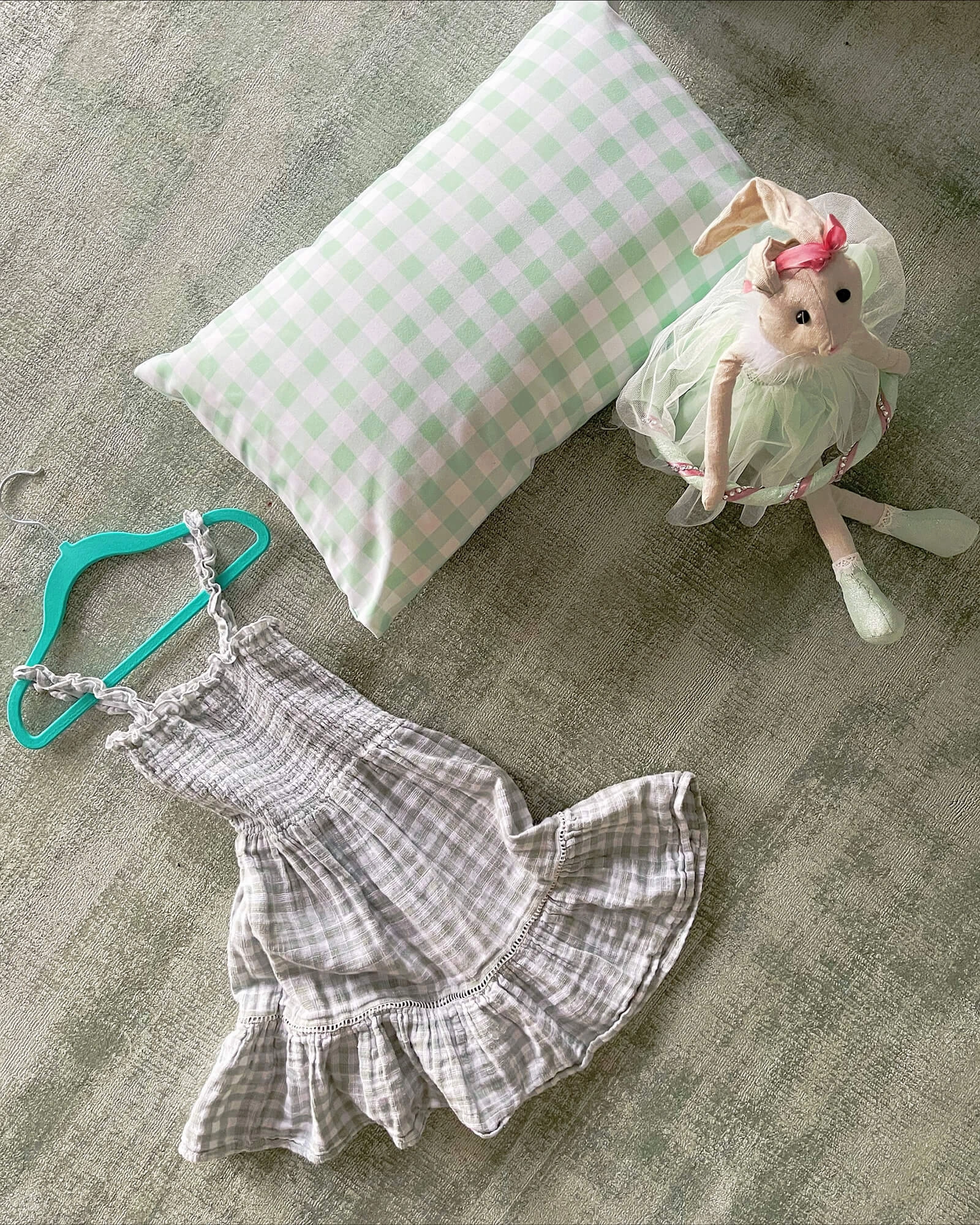 Billie Mint Green Distressed Viscose Rug *NO RETURNS UNLESS FAULTY