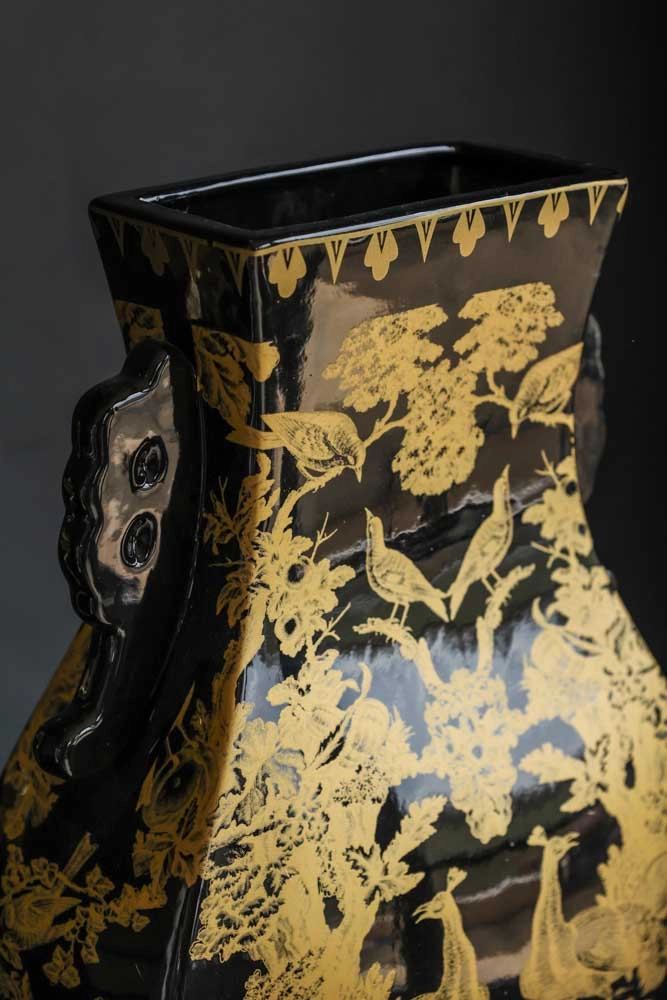 Black & Gold Chinoiserie Porcelain Vase