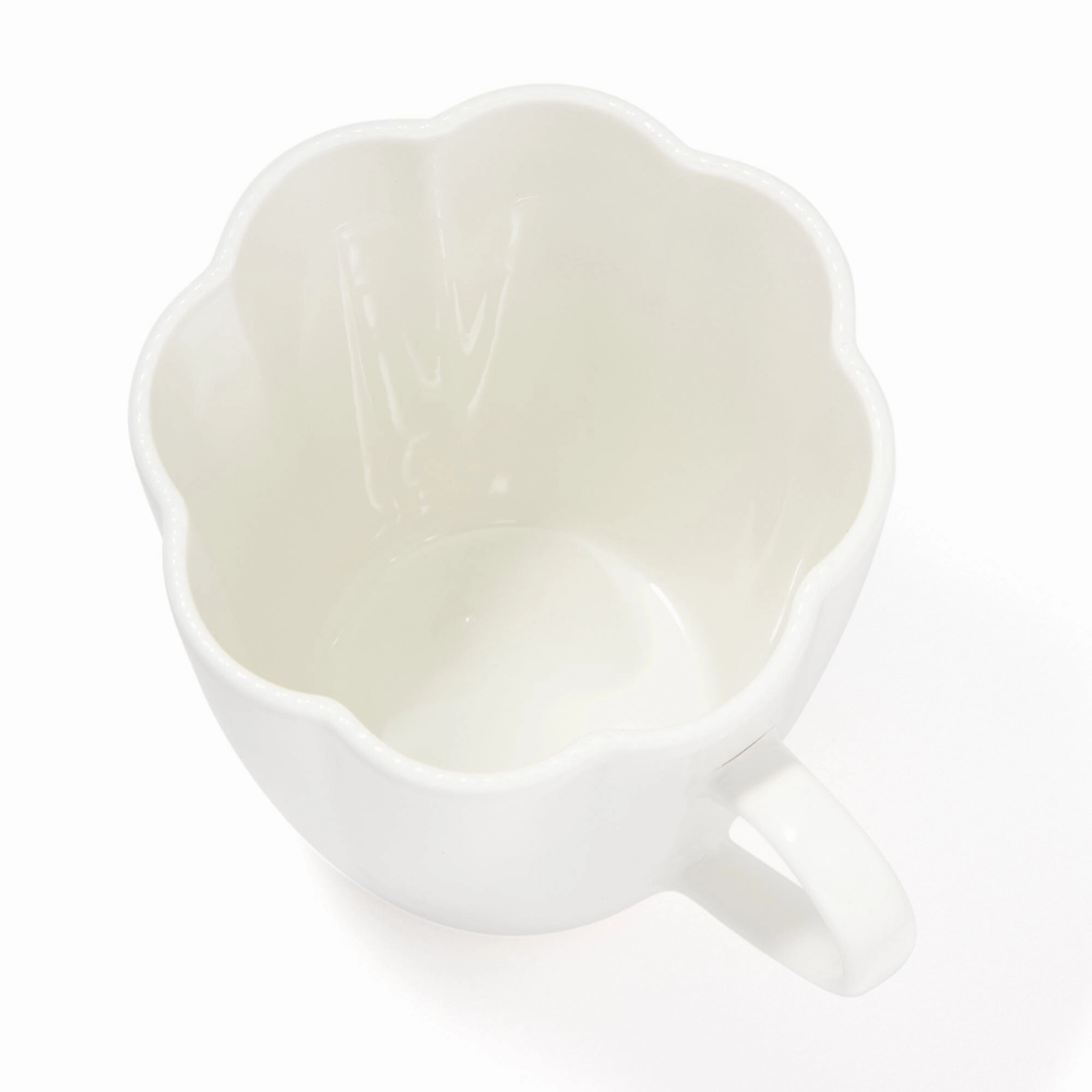 Blanche Mug Flower  White