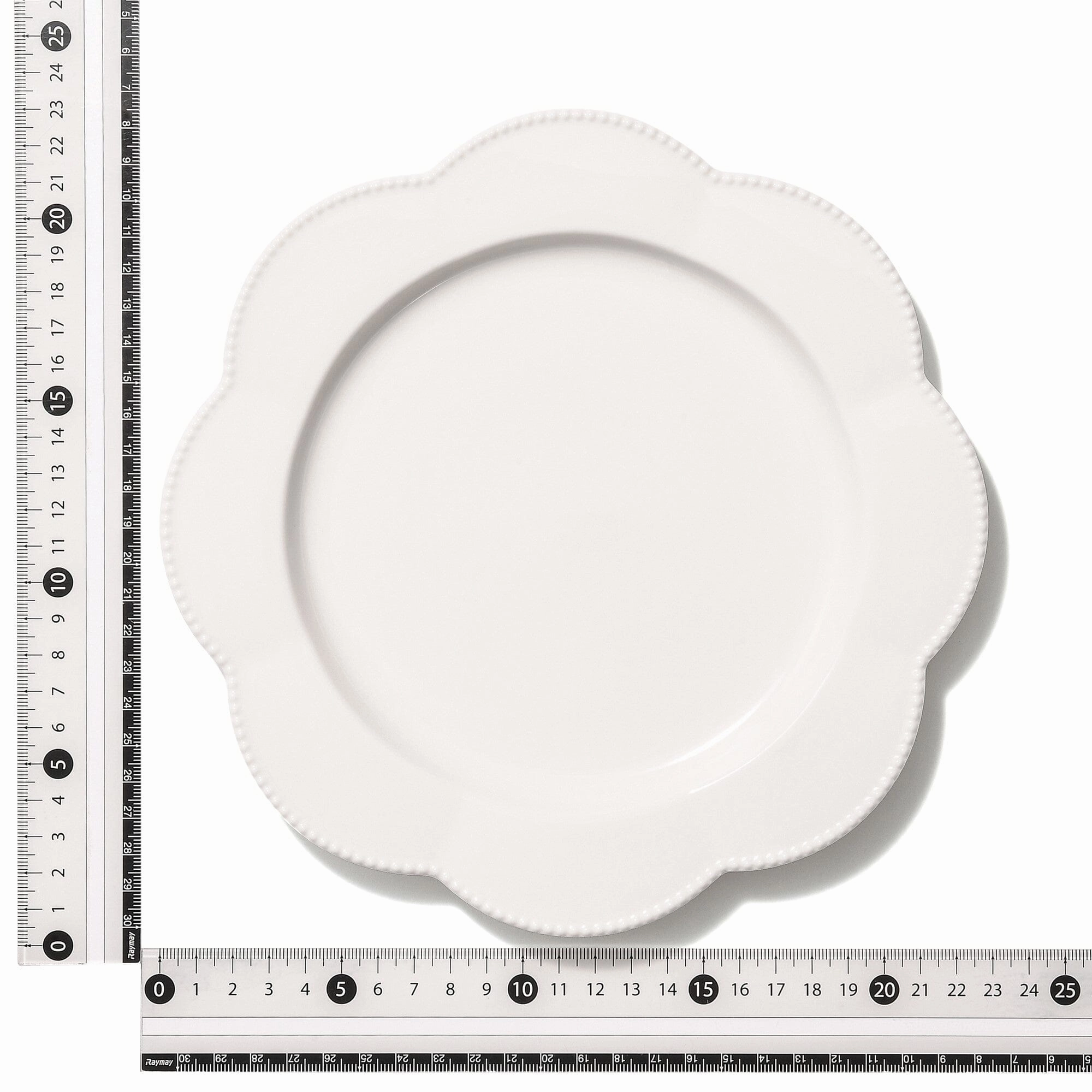 Blanche Plate Medium Flower  White