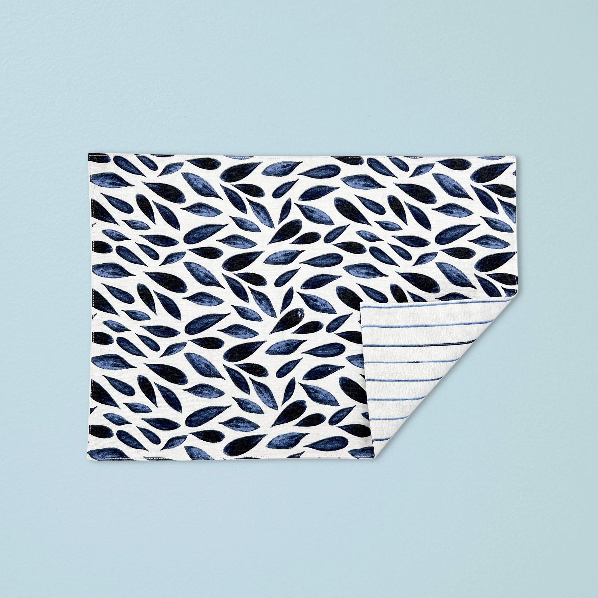 Blue Bay Leaf/Stripe Reversible Placematsummer decor ,outdoor summer decor 