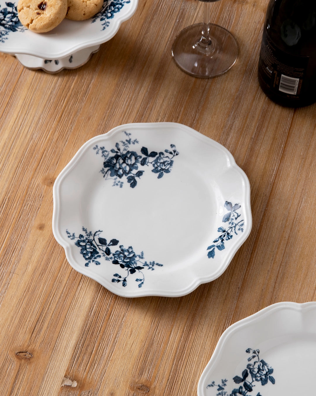 Blue Floral Scalloped Edge Quarter Platemodern kitchen decor ,kitchen dinner set ,dinnerware 