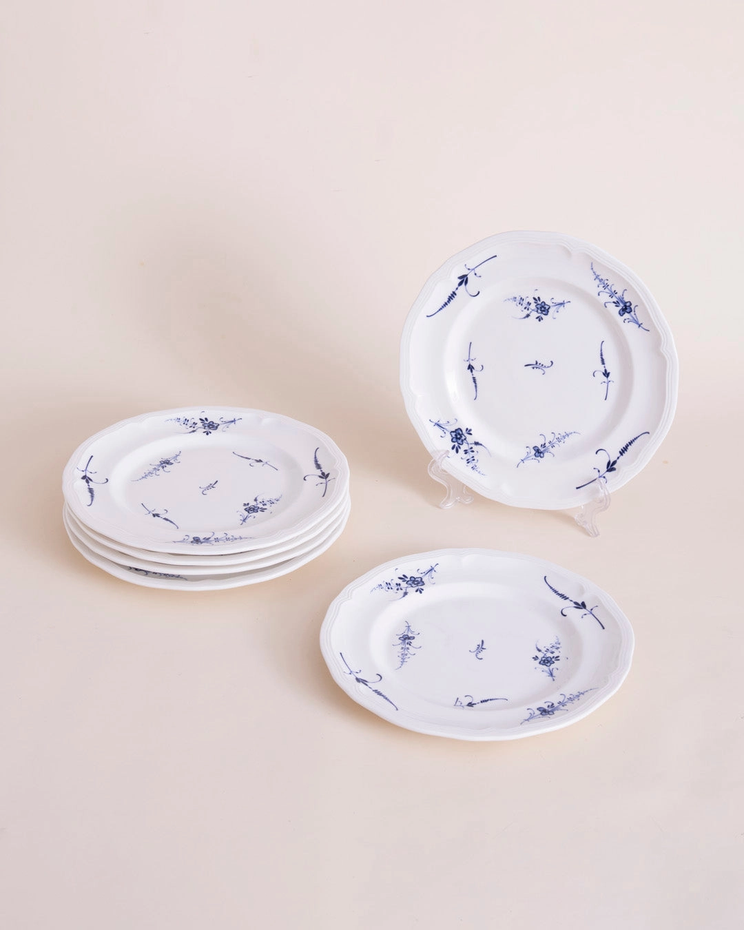 Blue Floral Scroll Quarter Plate