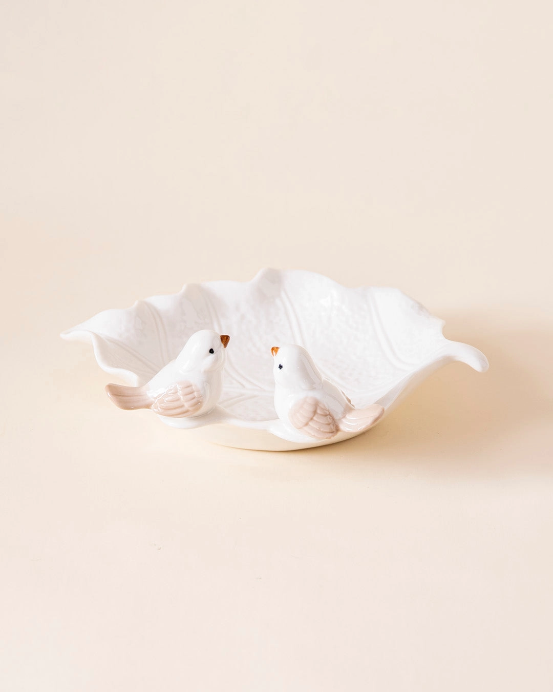Botanical Bliss Leaf Ring Dish - White