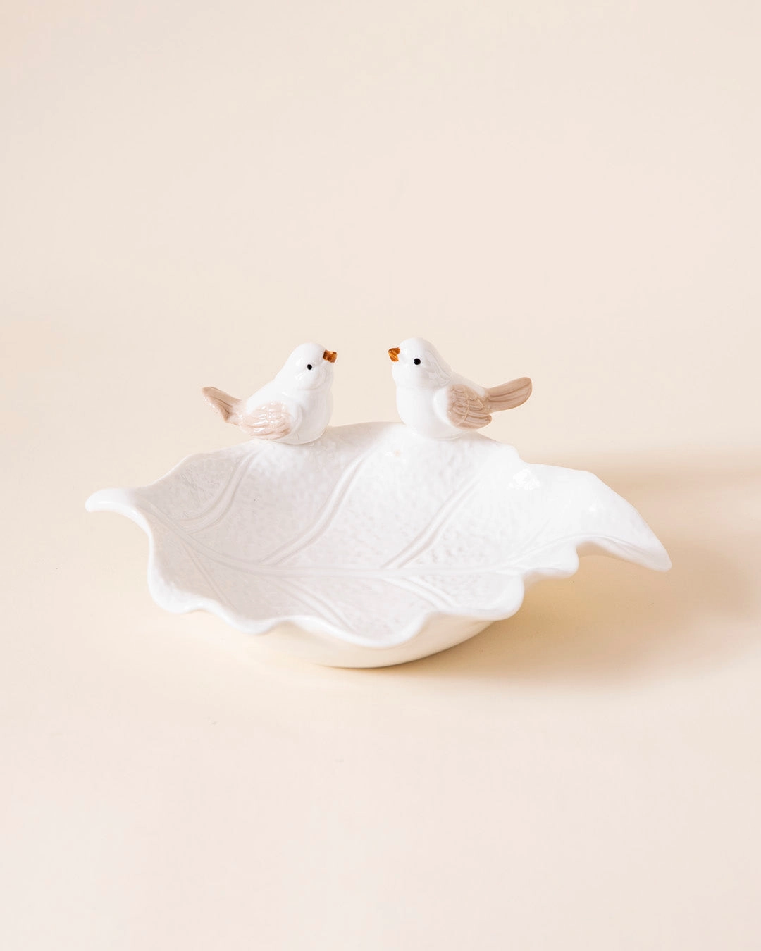 Botanical Bliss Leaf Ring Dish - White