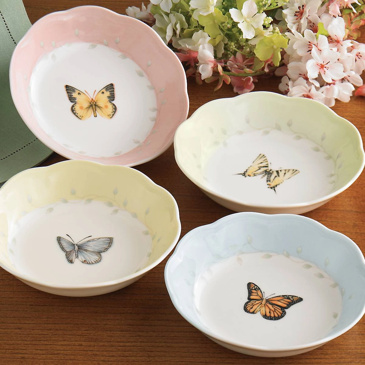 Butterfly Meadow Fruit Bowls - Set 4