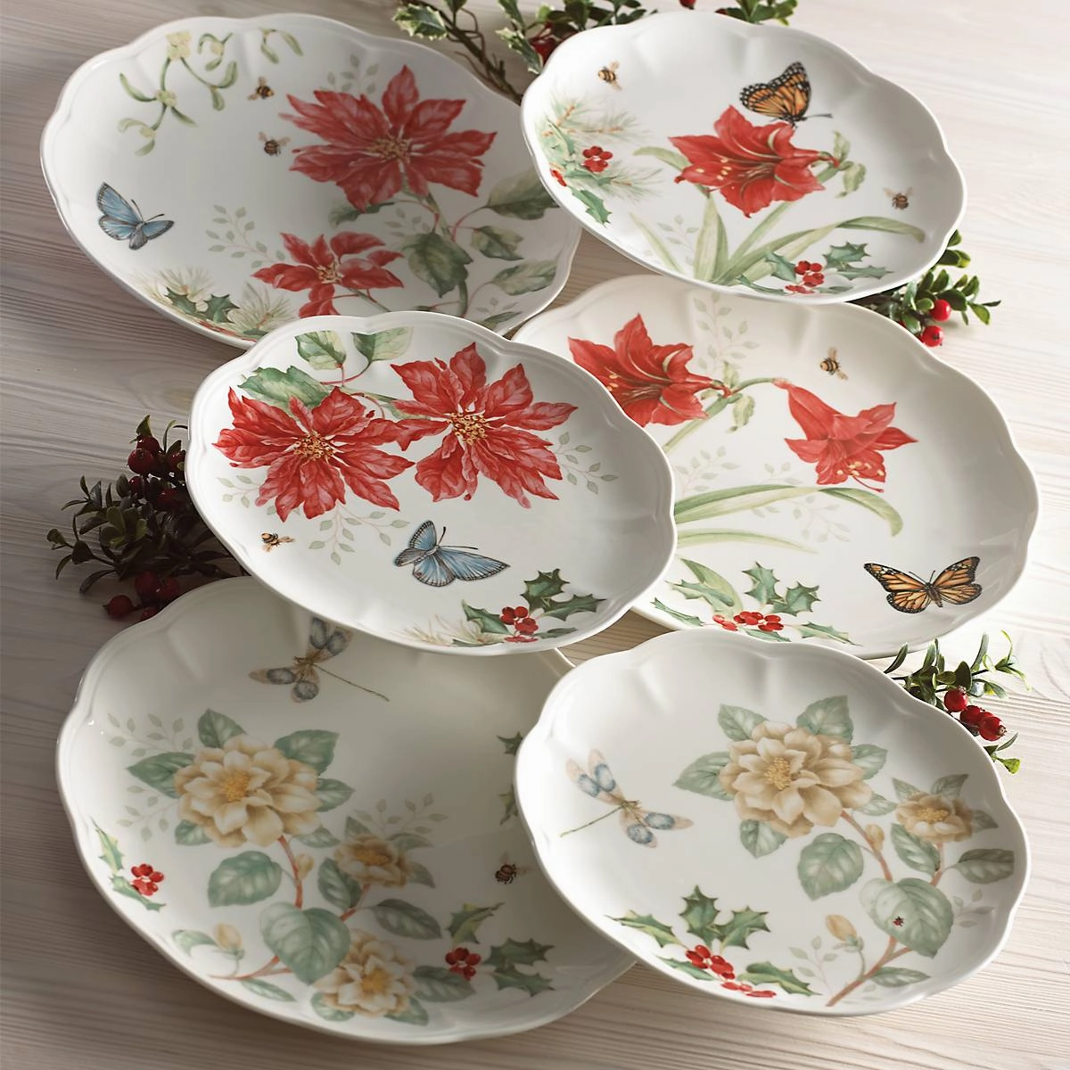 Butterfly Meadow Holiday 18-Piece Dinnerware Set