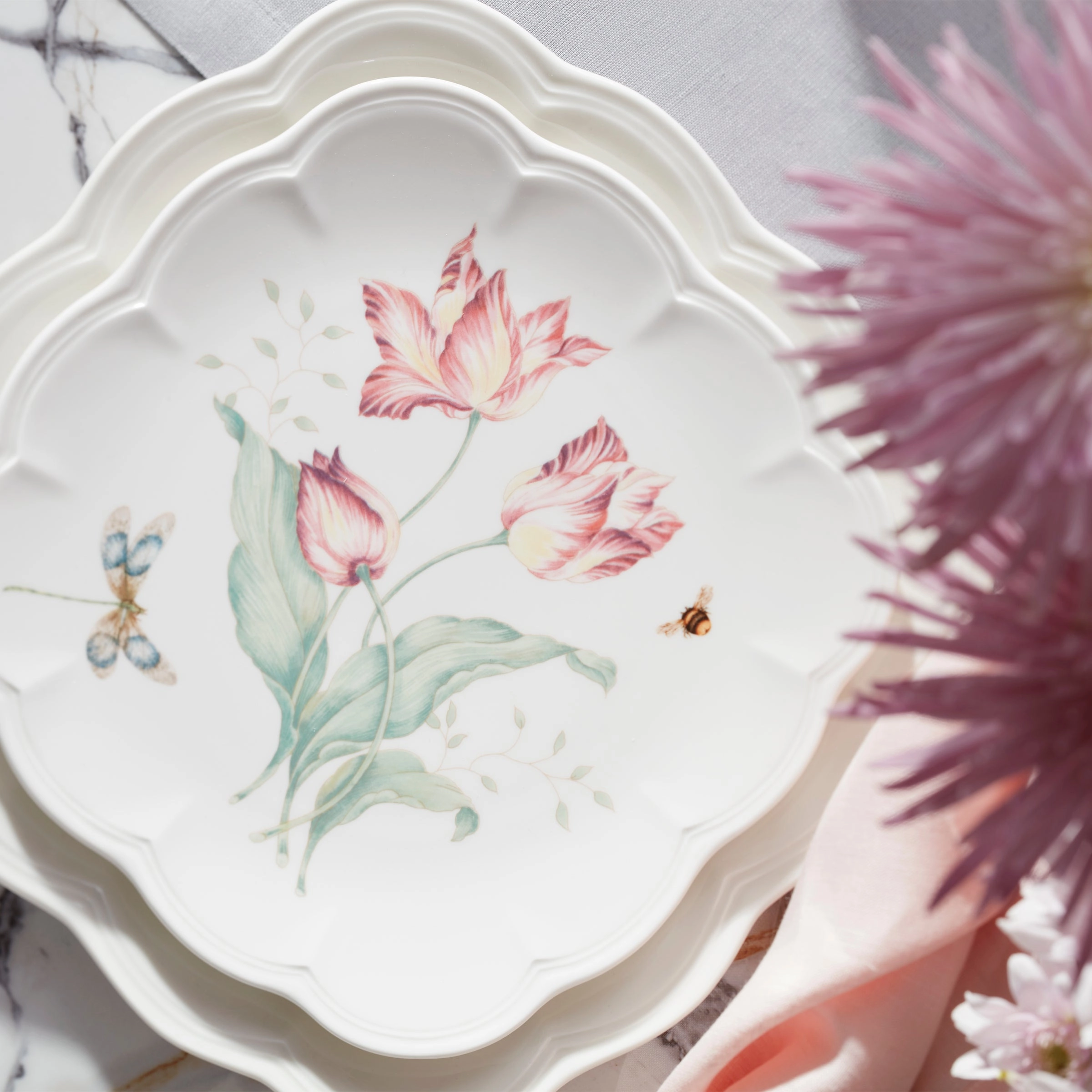 Butterfly Meadow Square 18-Piece Dinnerware Set