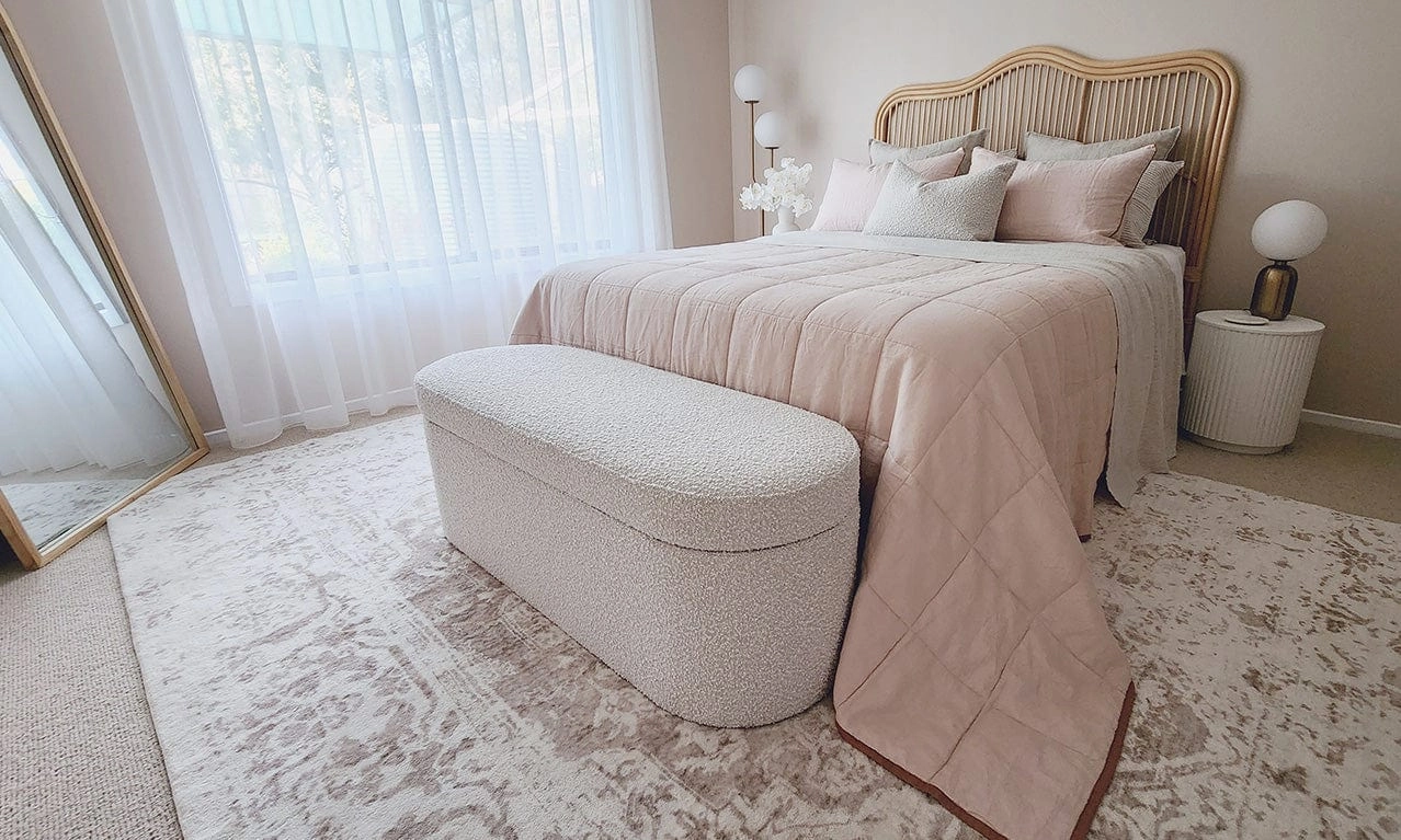 Cabanela Cream and Beige Distressed Washable Rug