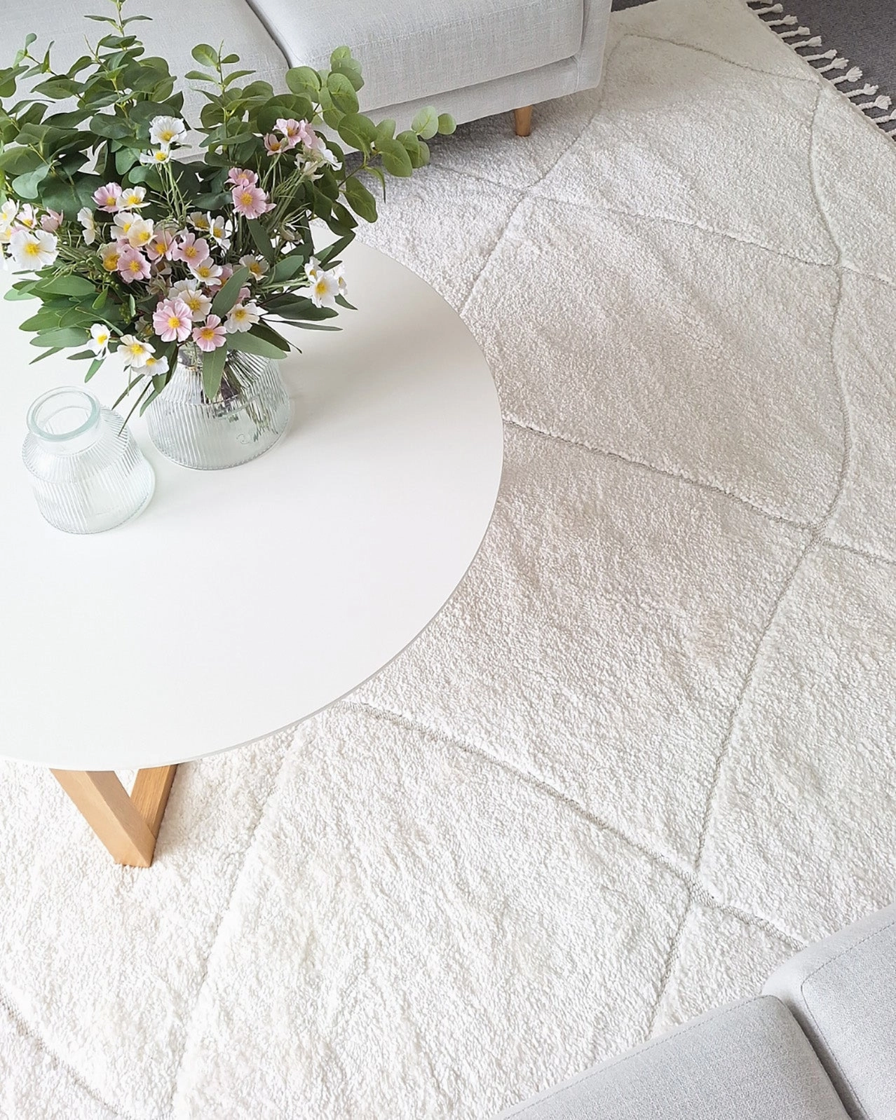 Calypso Ivory Cream Textured Tribal Tassel Rug