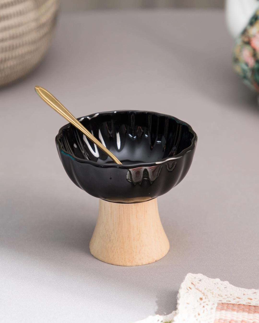 Ceramic   Wood Dessert Bowl - Black