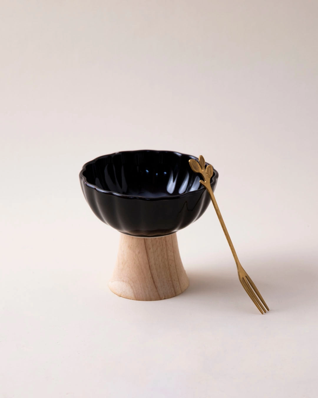 Ceramic   Wood Dessert Bowl - Black