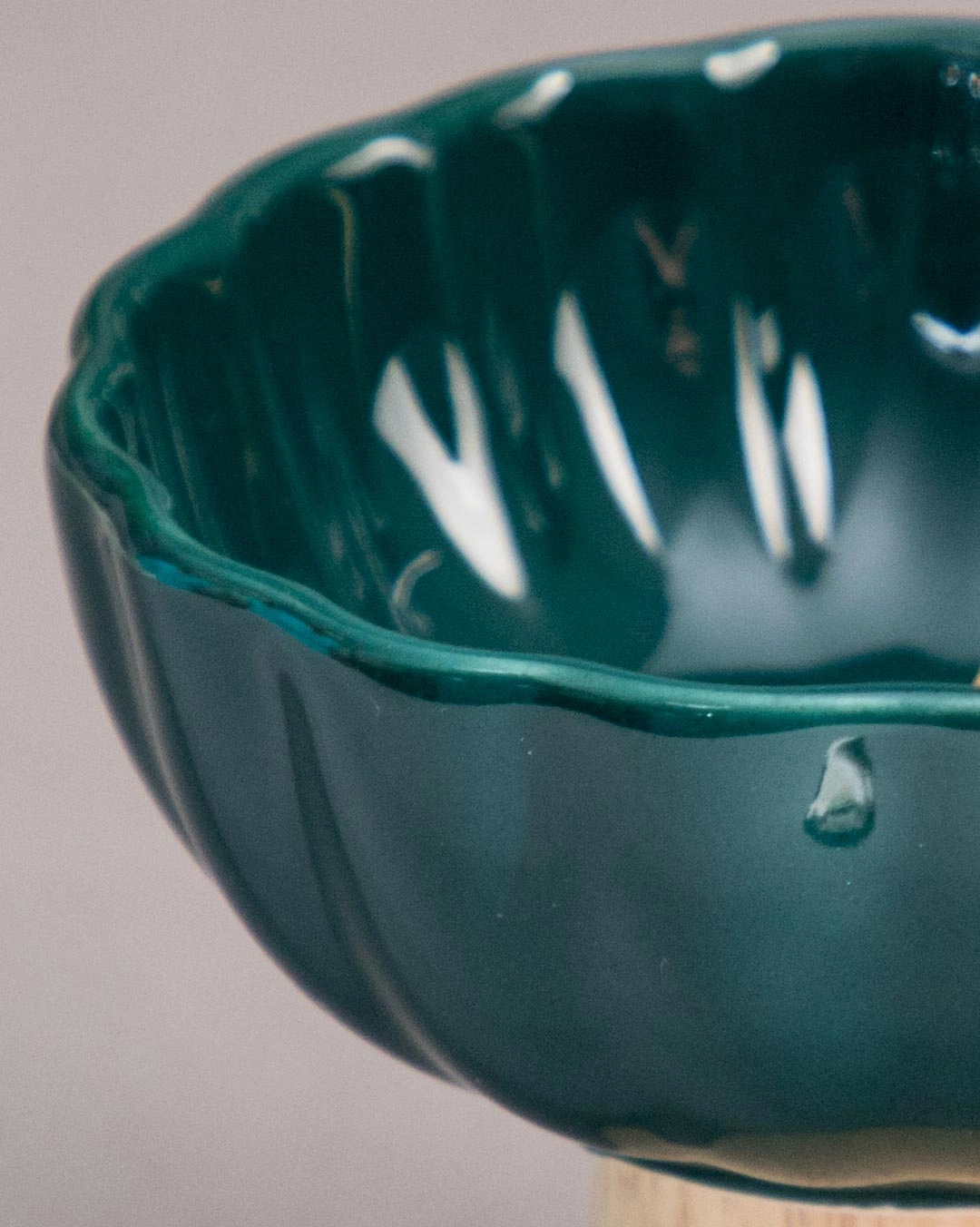 Ceramic   Wood Dessert Bowl - Green
