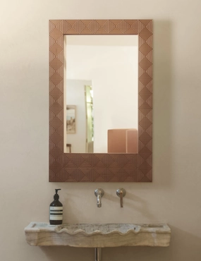 Chelan Mirrornordic style wall decor