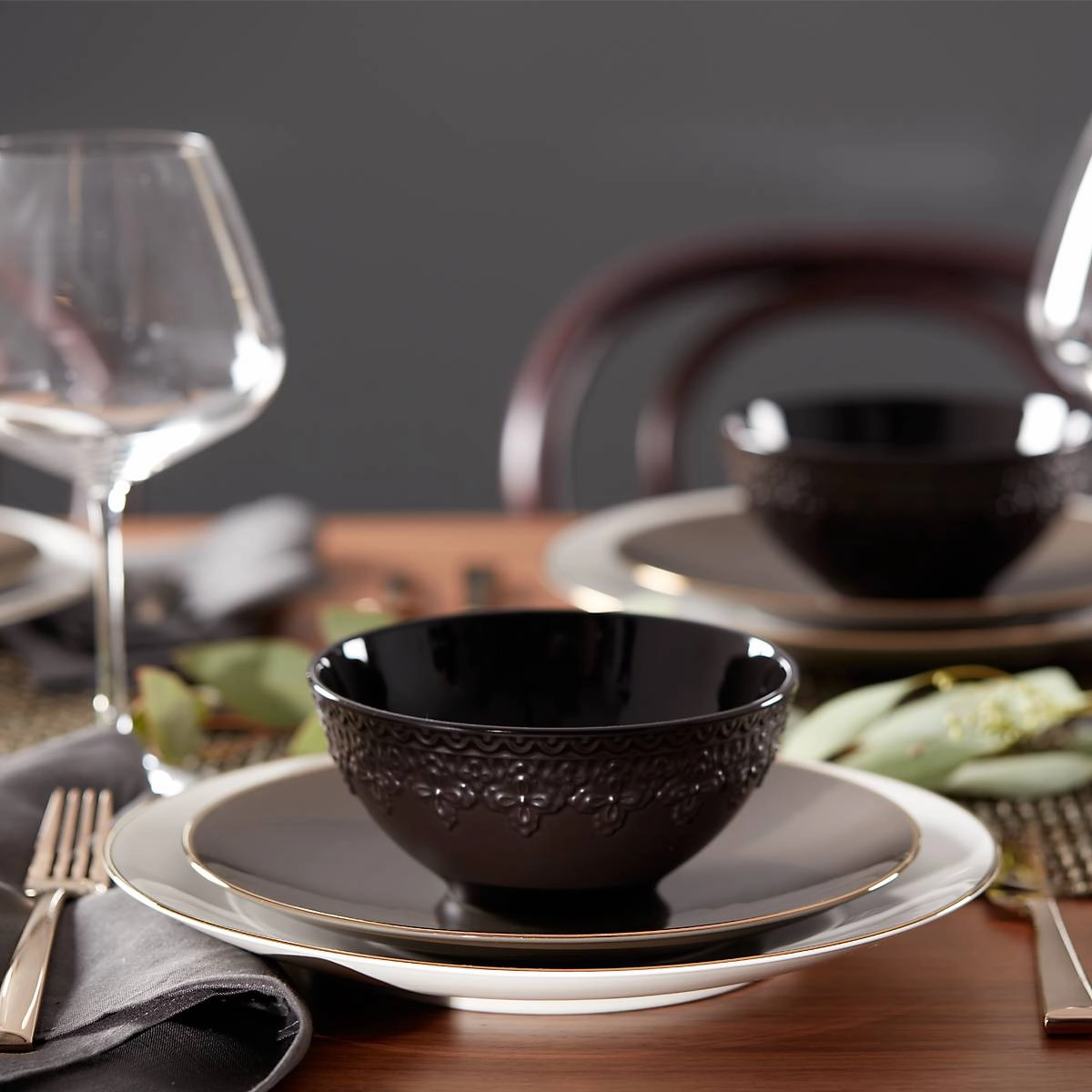 Chelse Muse Fleur Black All-Purpose Bowls - Set of 4