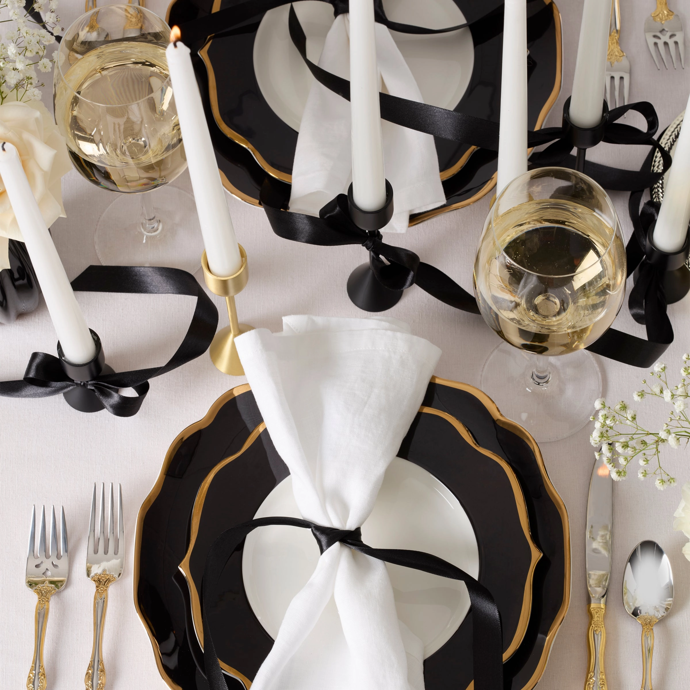 Contempo Luxe Black Accent Plates - Set of 4