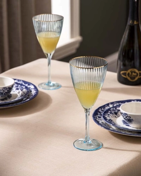 Crystal Ribbed Wine Glassmodern kitchen decor ,kitchen dinner set ,dinnerware 