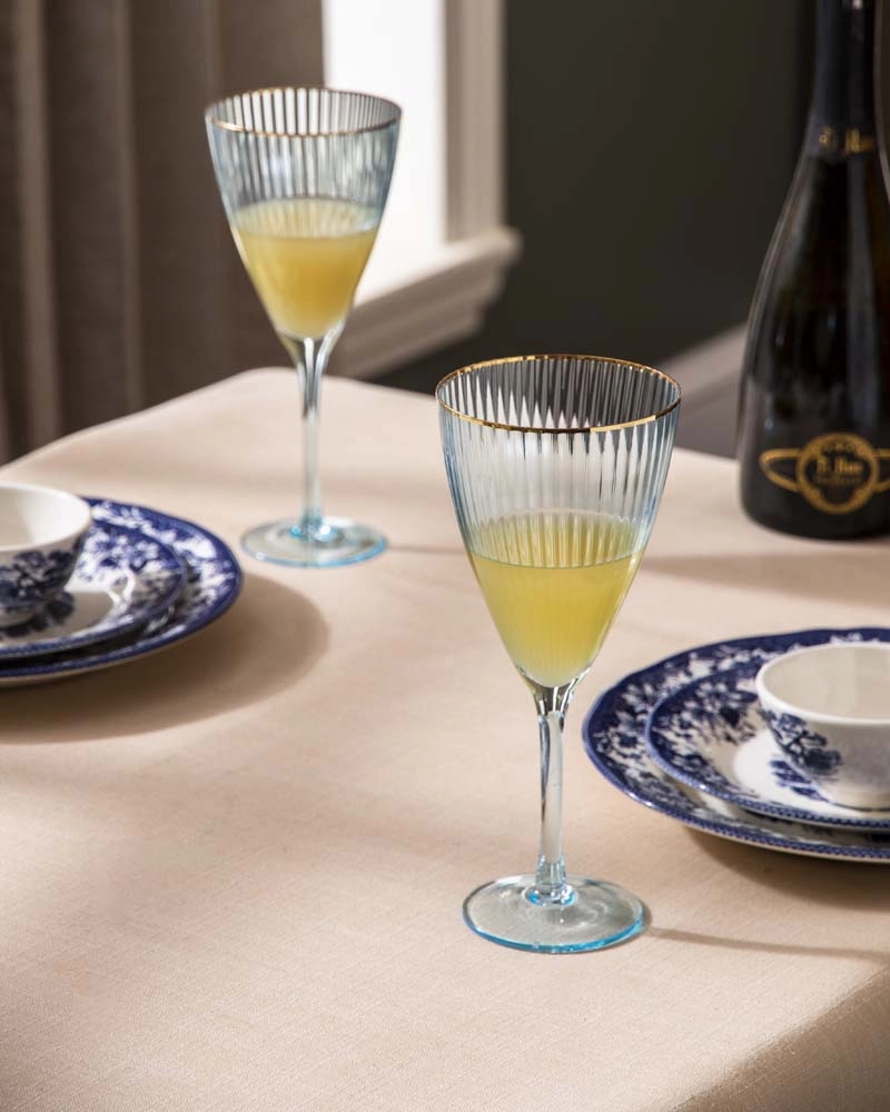 Crystal Ribbed Wine Glassmodern kitchen decor ,kitchen dinner set ,dinnerware 
