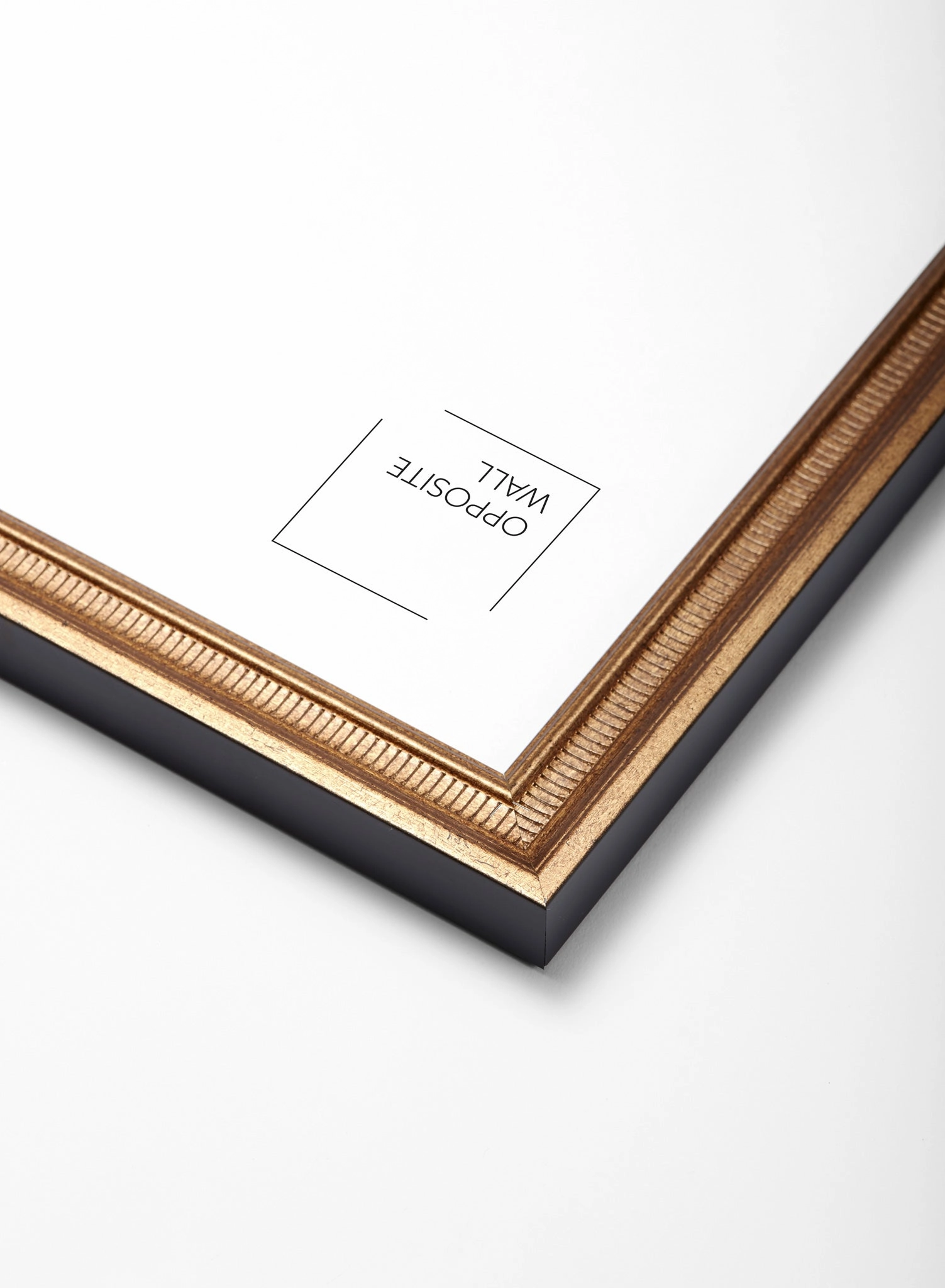 Darla Vintage Frame, 18x24 in | 46x61 cm