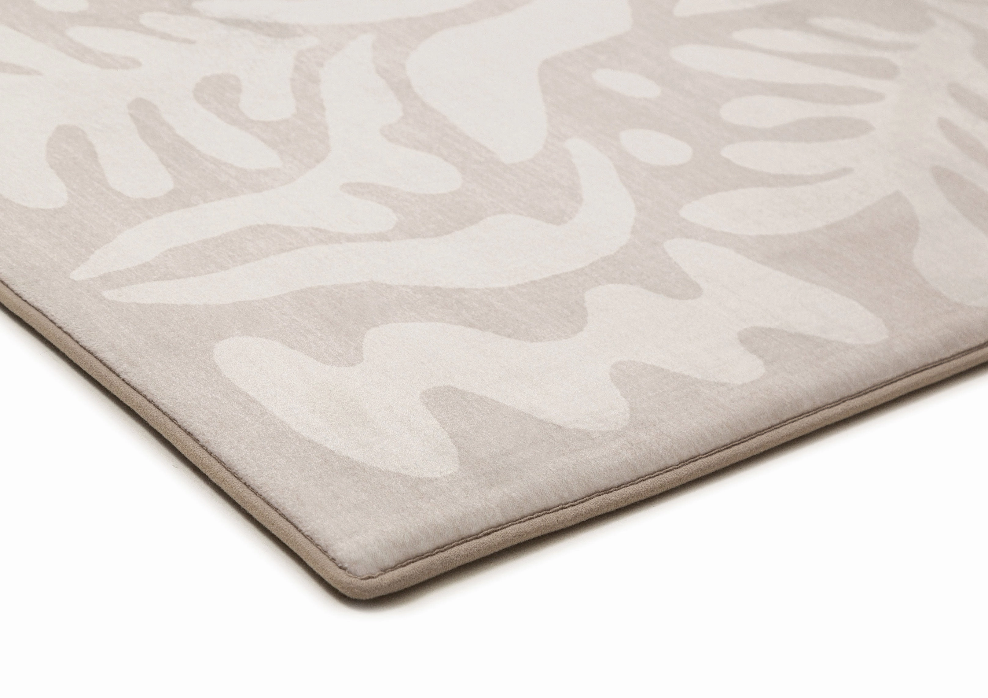 Didi Grey Cream Leaves Rollie Pollie Playmat