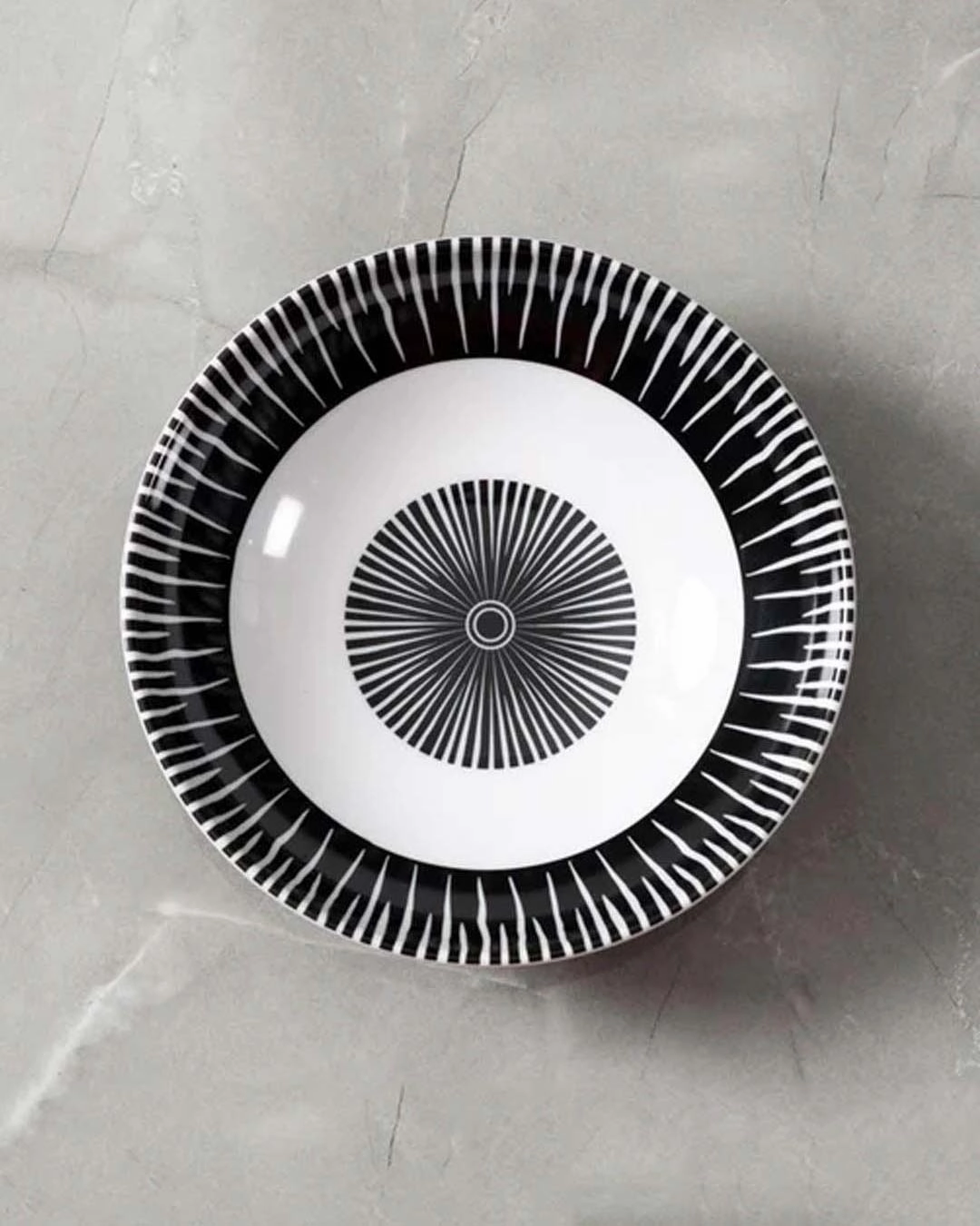 Diplomat Melamine Serving Bowl - Black