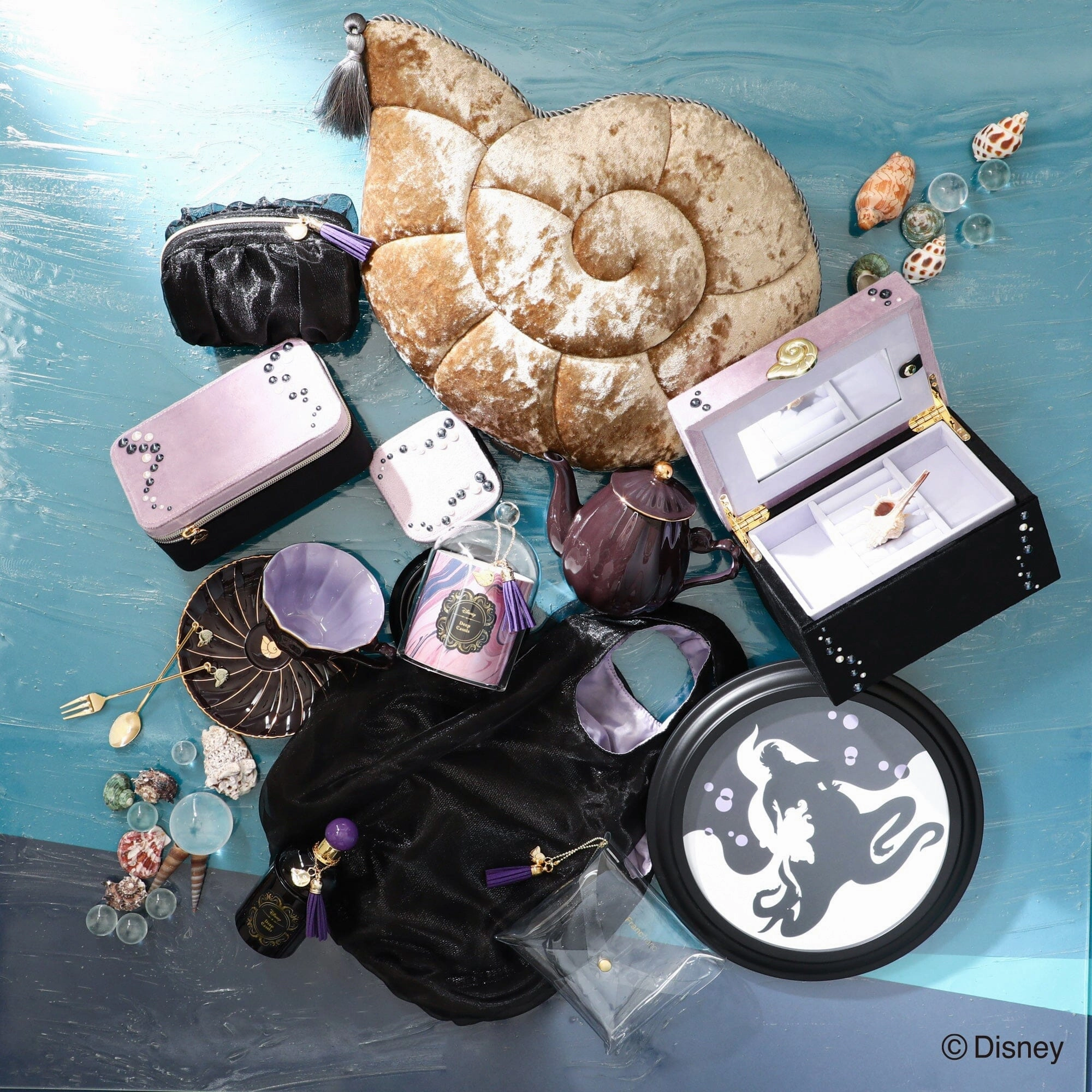 Disney Villains Night Ursula Artboard Small