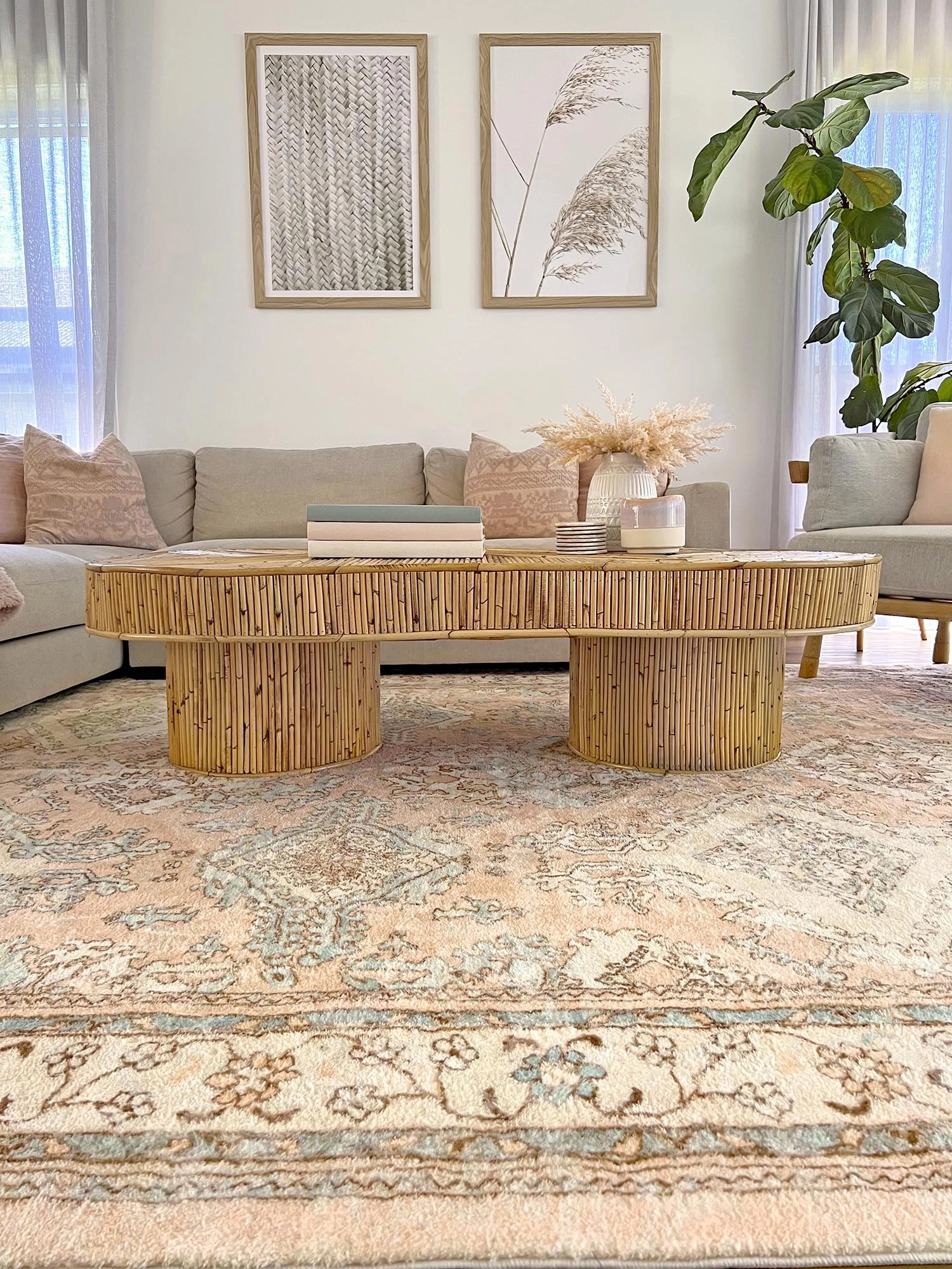 Edwina Peach and Blue Distressed Washable Rug