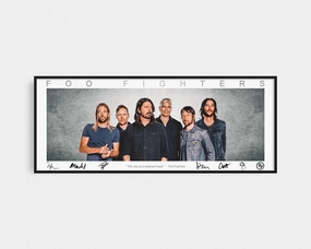 FOO FIGHTERS COLLAGE PRINT SIGNED FRAMED PANORAMIC WINGShandmade souvenirs
