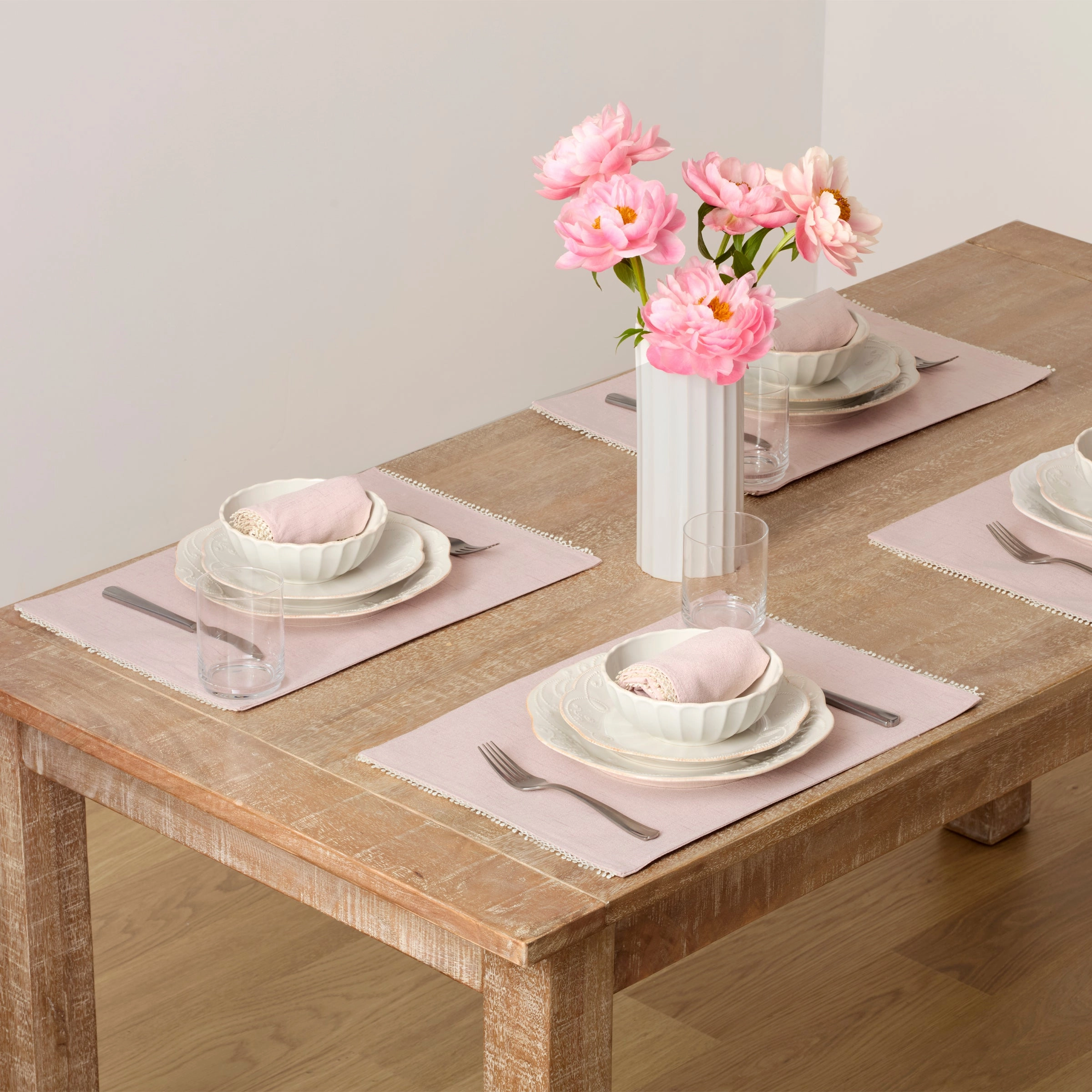 French Perle Blush Placematmodern kitchen decor ,kitchen dinner set ,dinnerware 