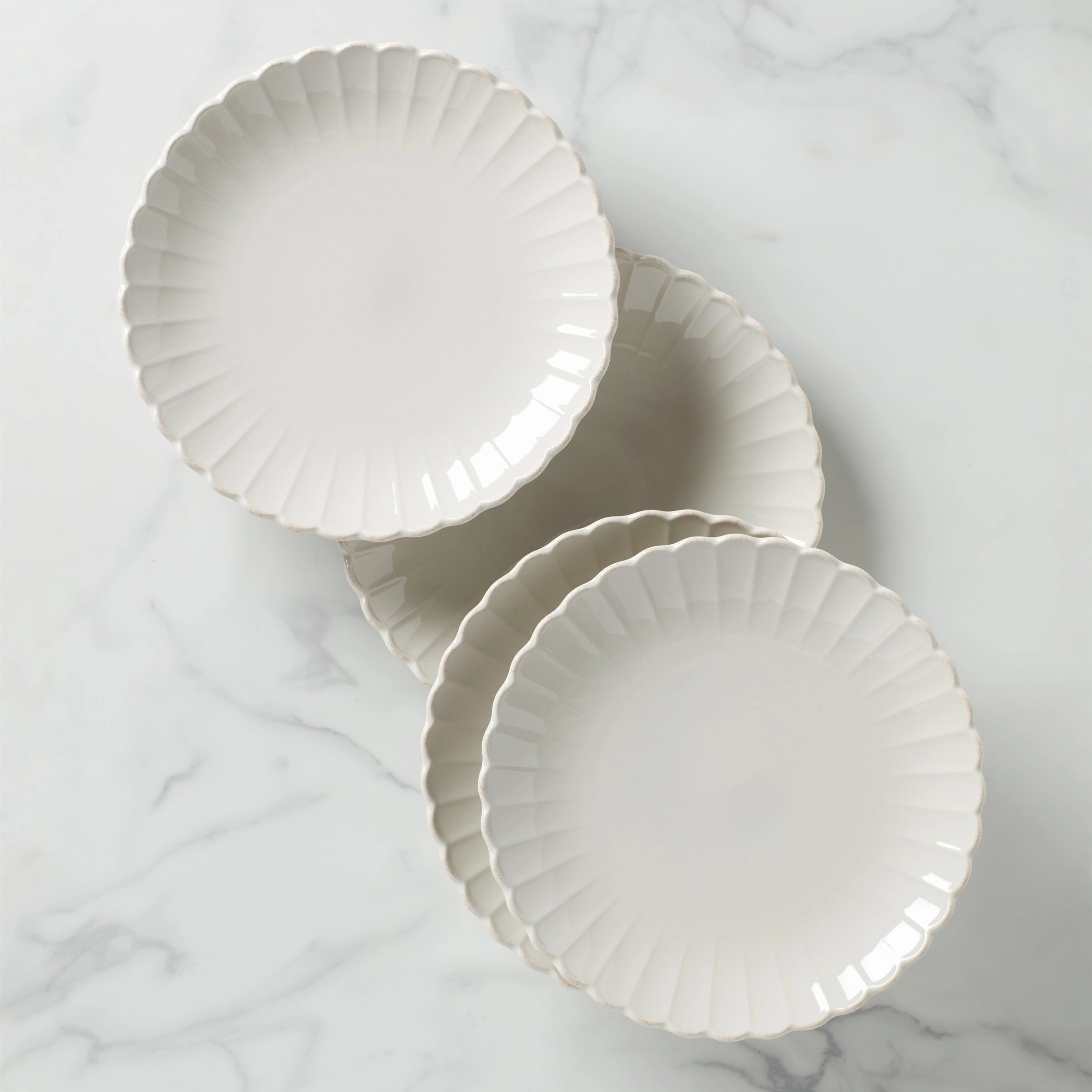 French Perle Scallop Dinner Plates - Set of 4valentine's day decorations ,valentine's centerpiece 
