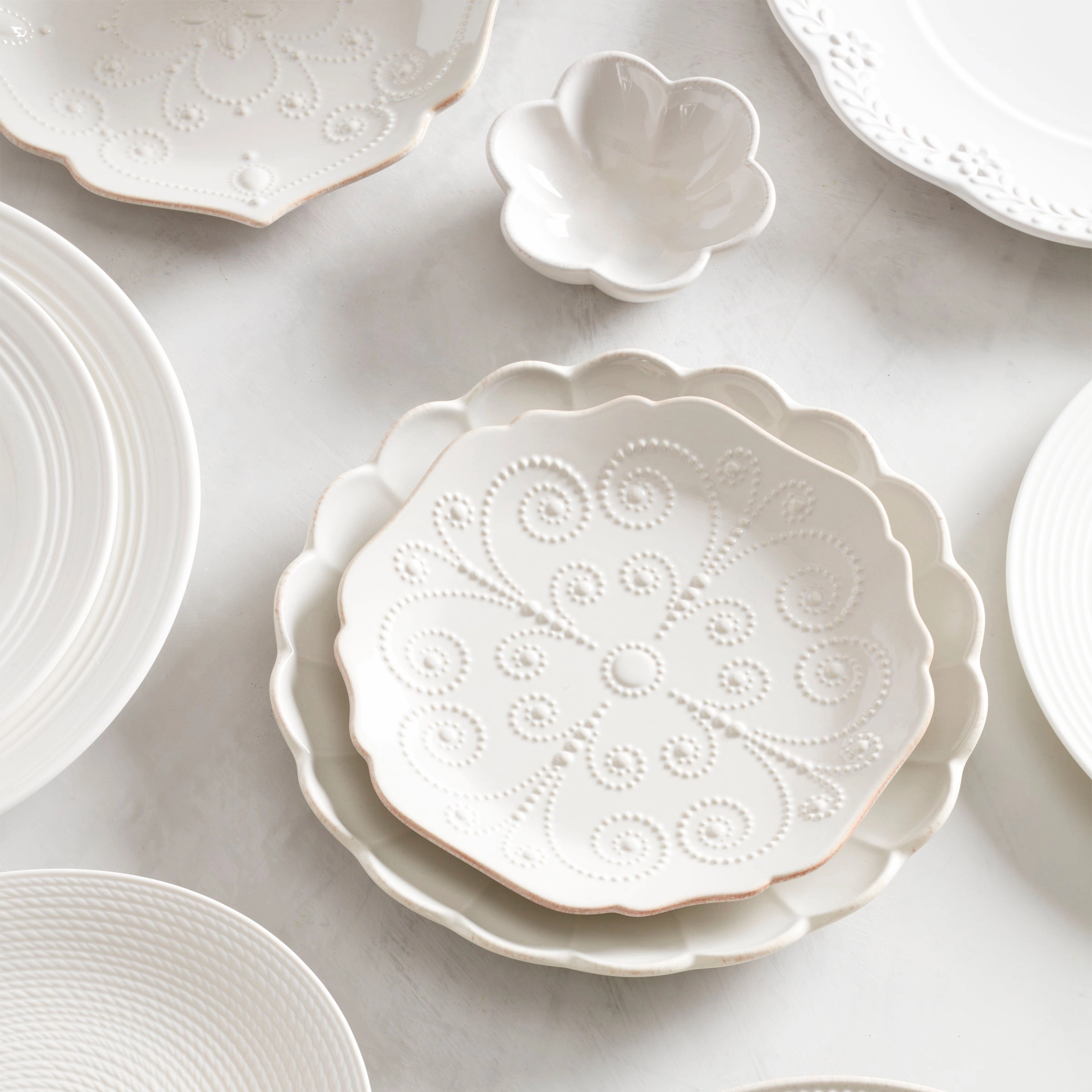 French Perle White 4-Piece Dessert Set