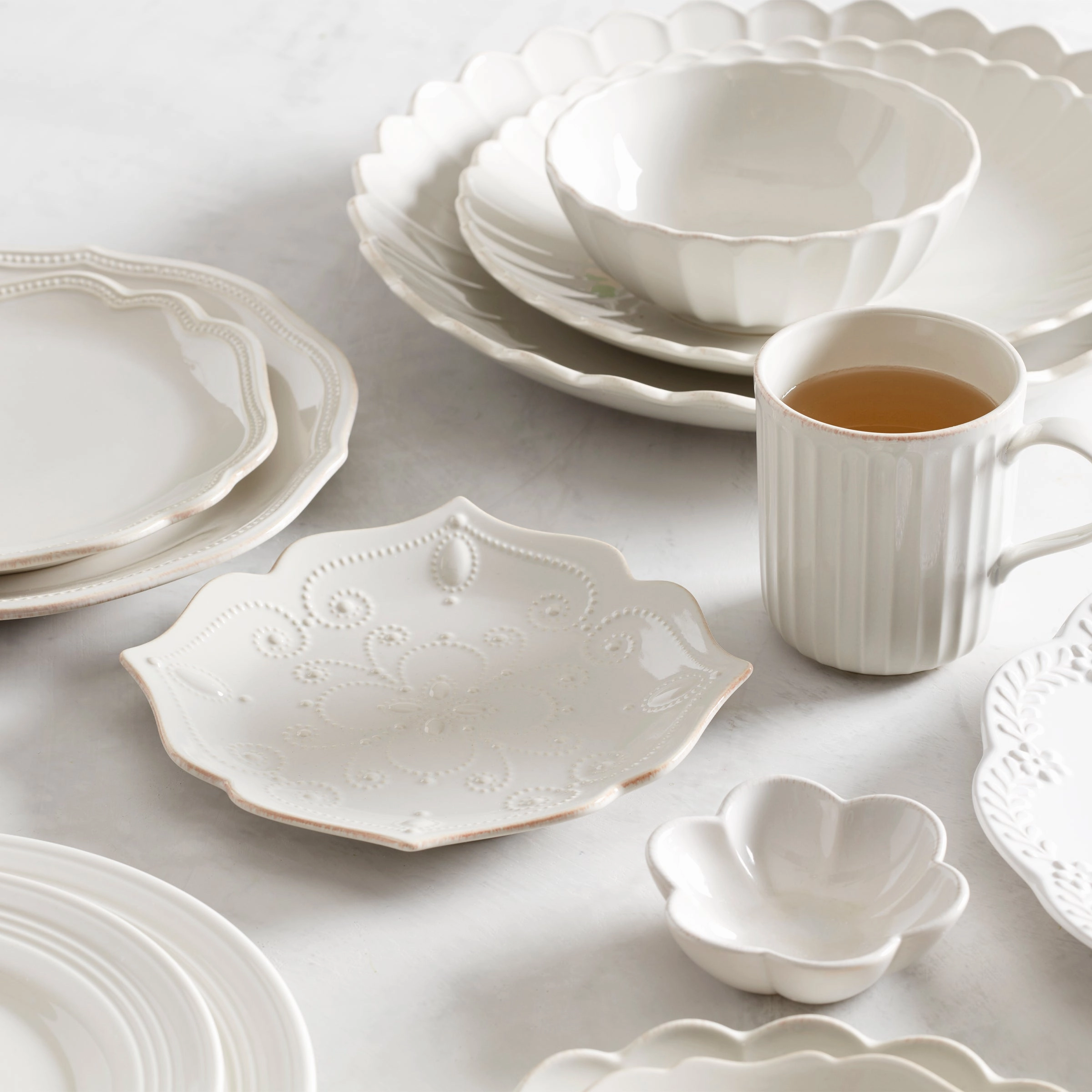 French Perle White 4-Piece Dessert Set
