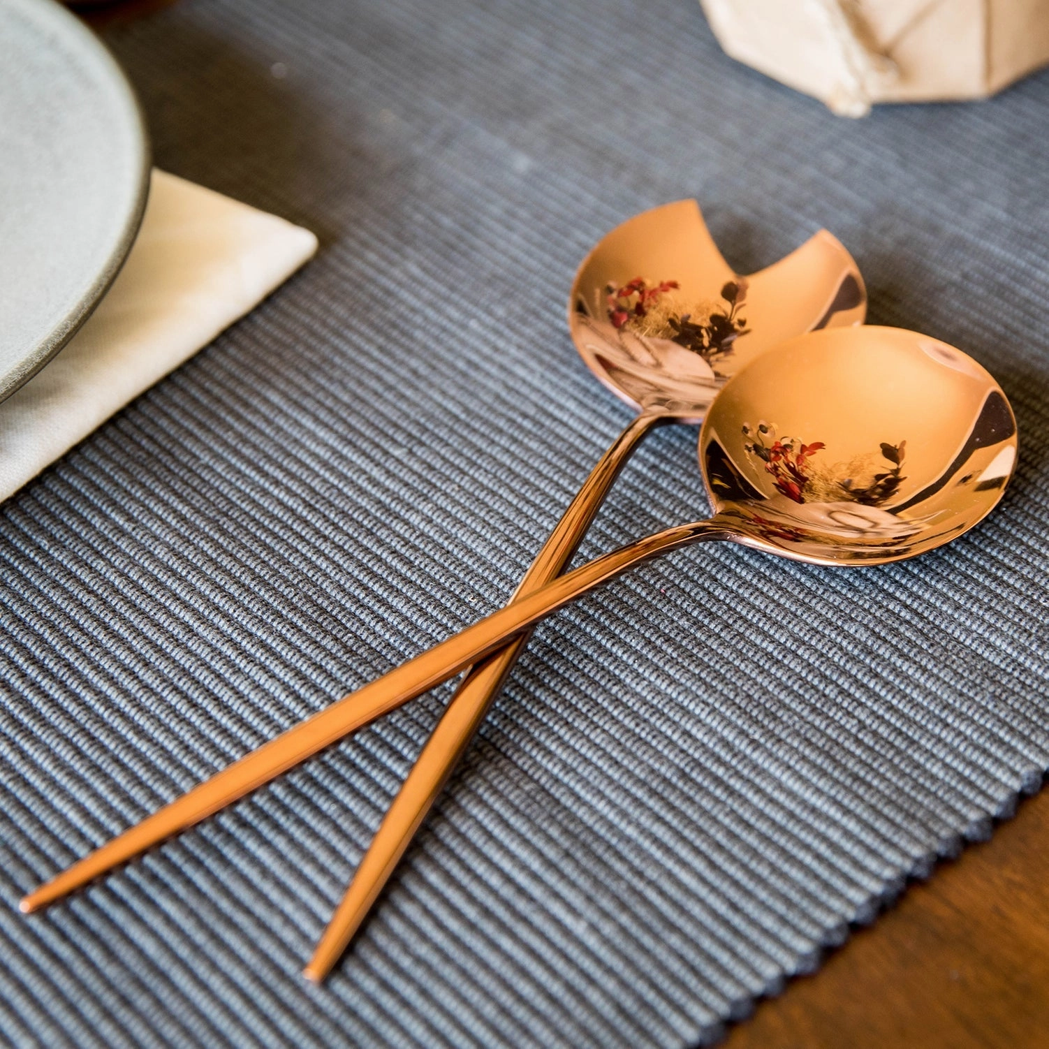 Gaze Copper Mirror 2 Piece Hostess Setboho style dinner plates for special occasions 