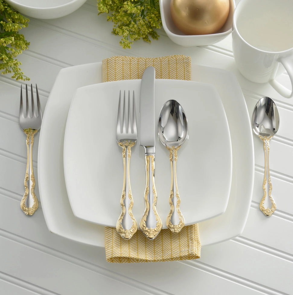 Golden Mandolina 45 Piece Flatware Set