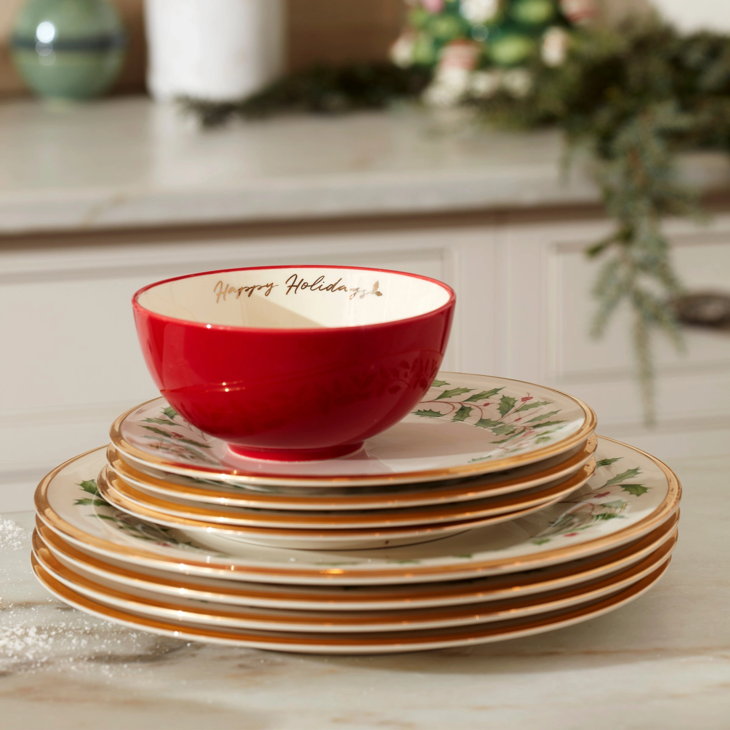 Holiday 8-Piece Nesting Dinnerware Set