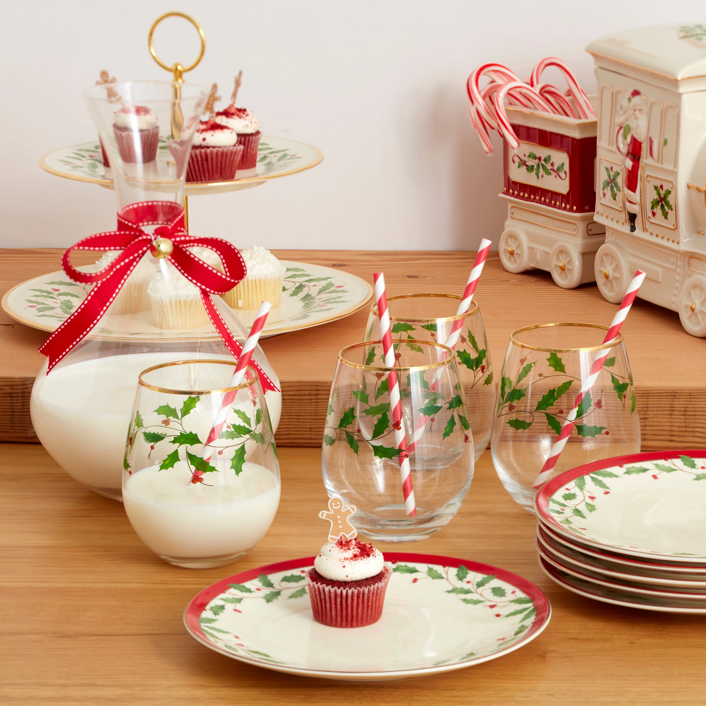Holiday Accent Plates - Set of 6